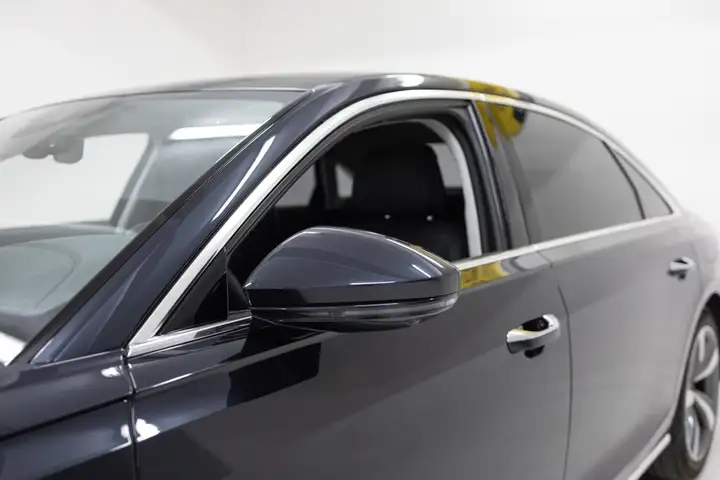 Audi A8 2020, foto 38