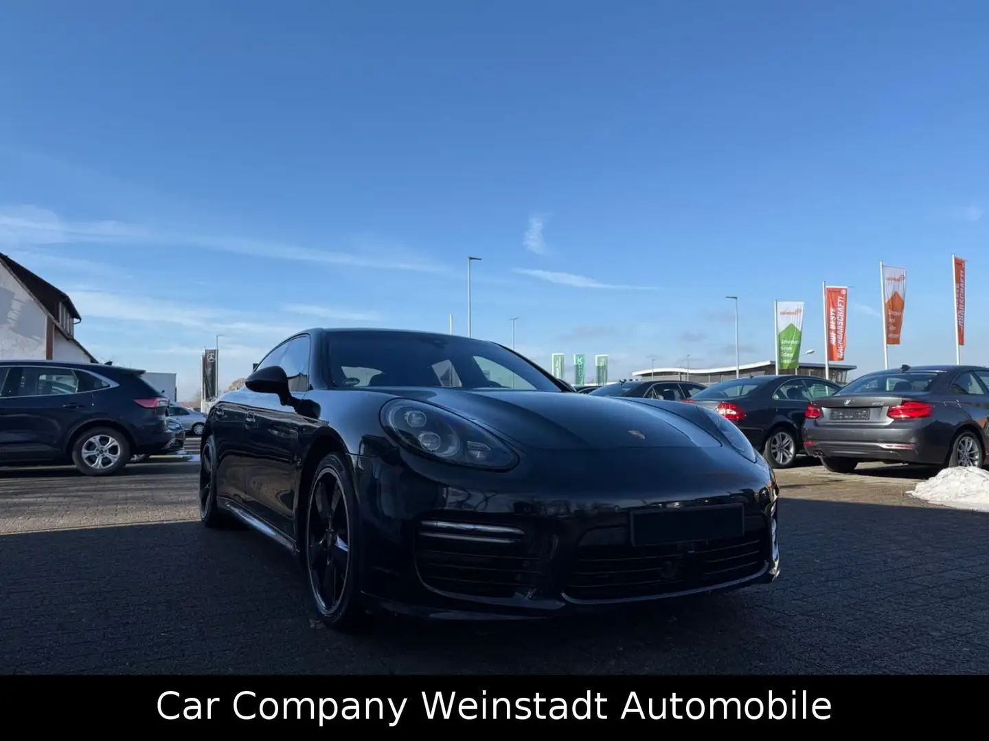 Porsche Panamera GTS Noir - 1