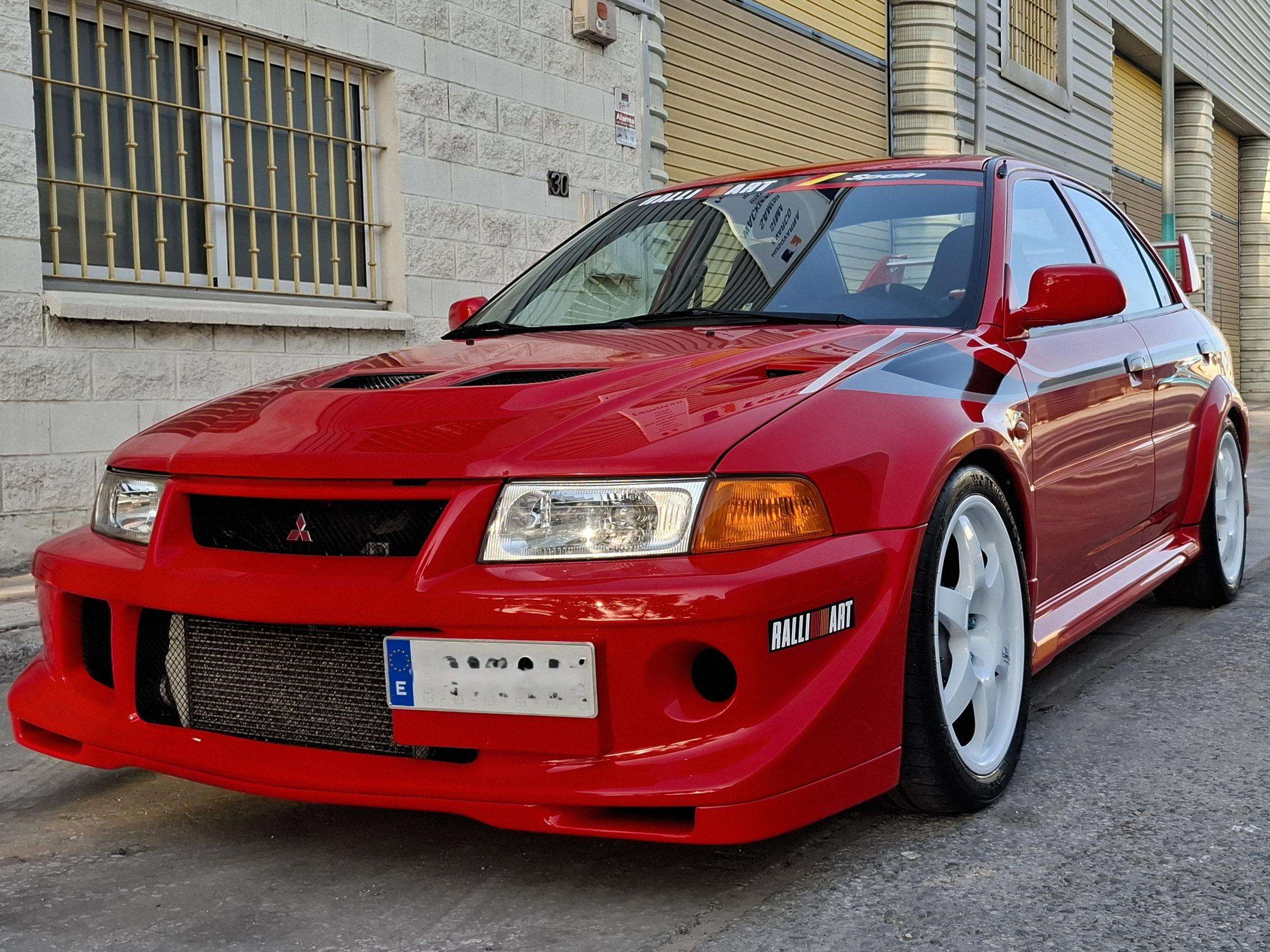 Mitsubishi Lancer Evolution VI Tommi Makinen Edition RS2 - foto 1
