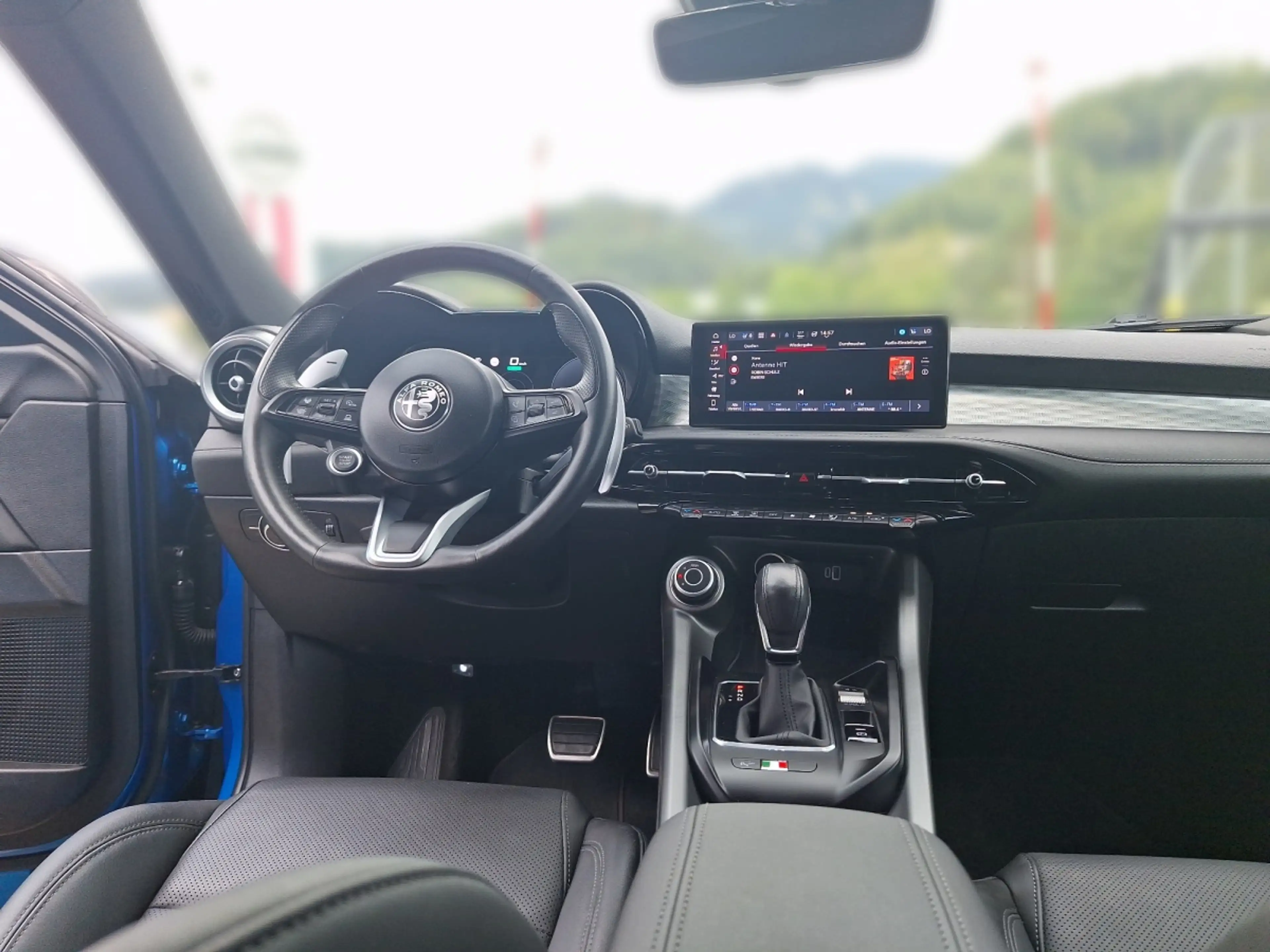 Alfa Romeo Tonale Edizione Speziale 1.5 MHEV 130PS — photo 4