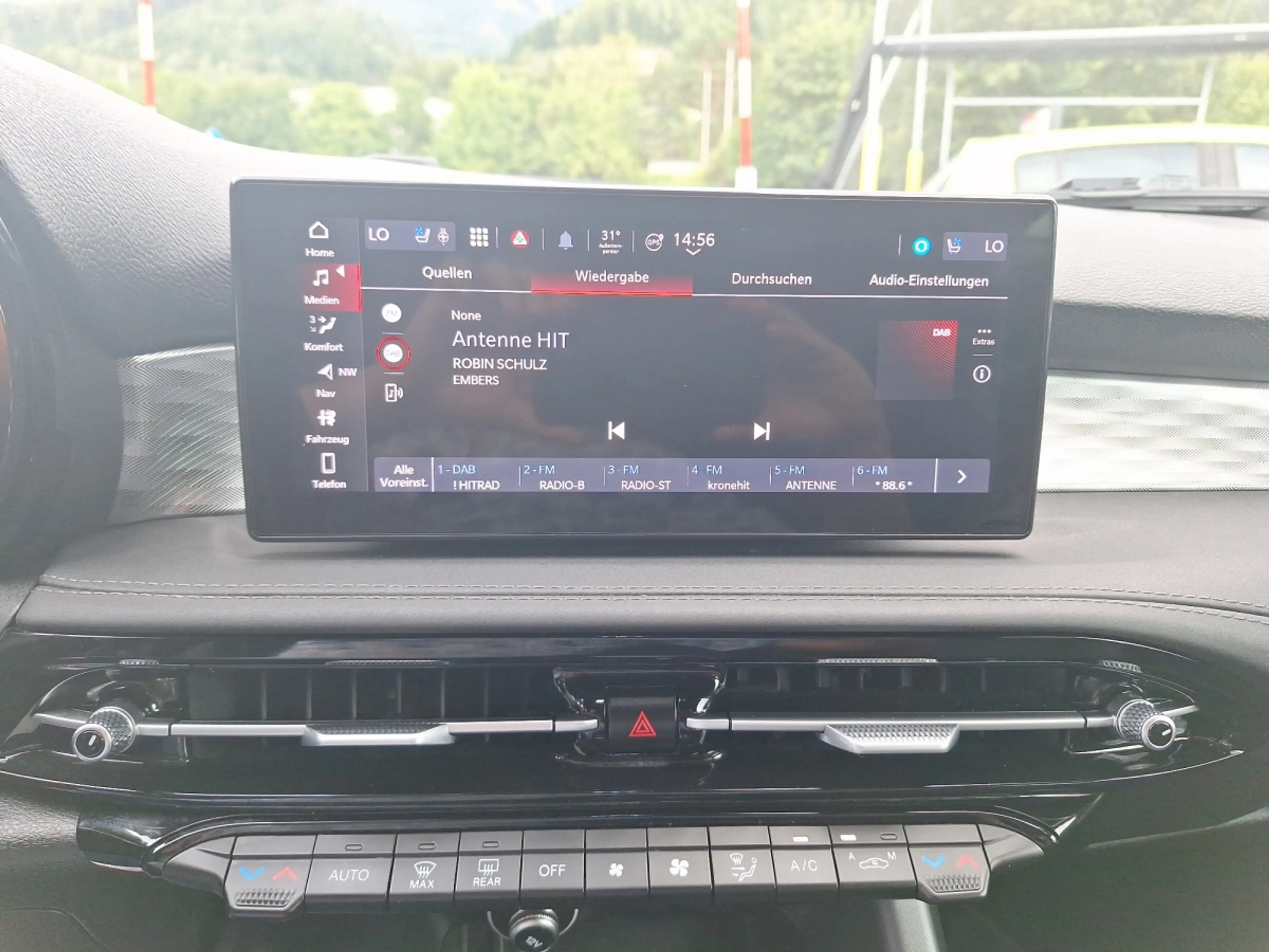 Alfa Romeo Tonale Edizione Speziale 1.5 MHEV 130PS — photo 10