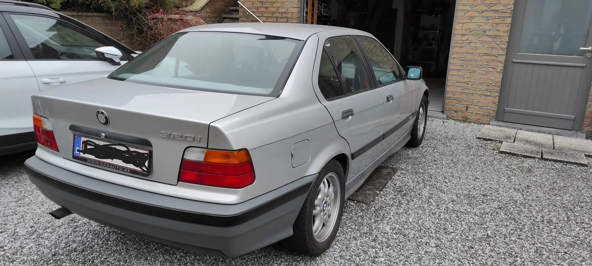 BMW 320 320i Automatique Сірий - 2