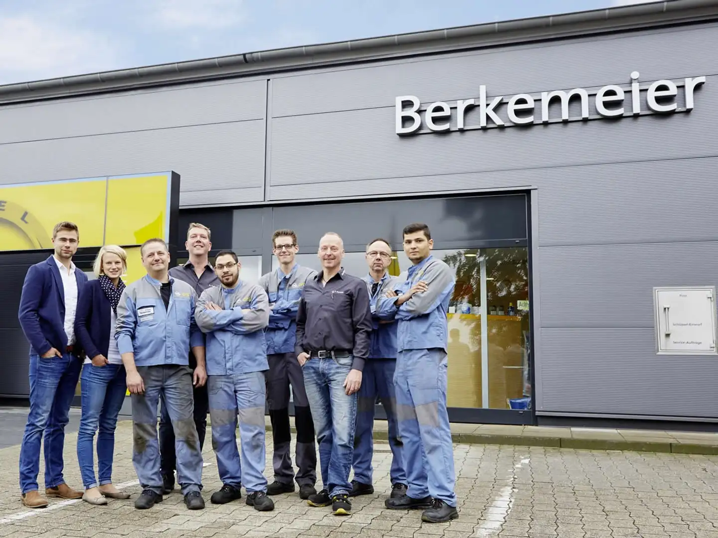 Opel Grandland 1.2 AT Business Edition *AHK/Navi/uvm* Argento - 2