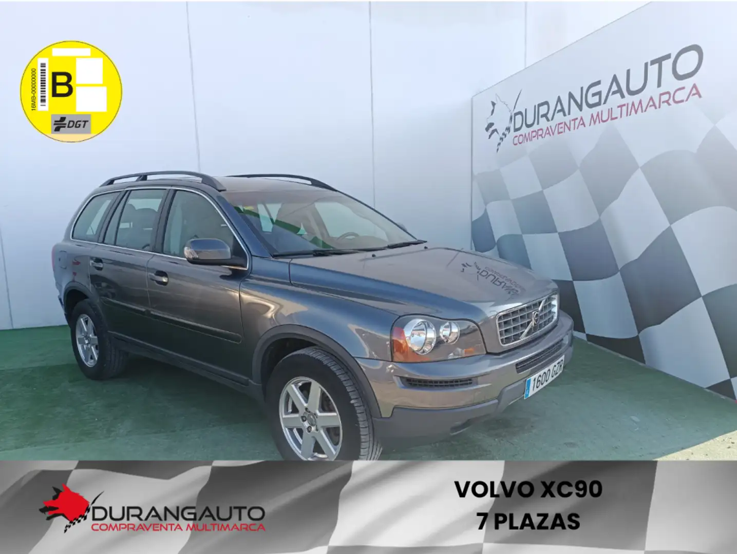 Volvo XC90 2.4 D5 Momentum 185 Gris - 1