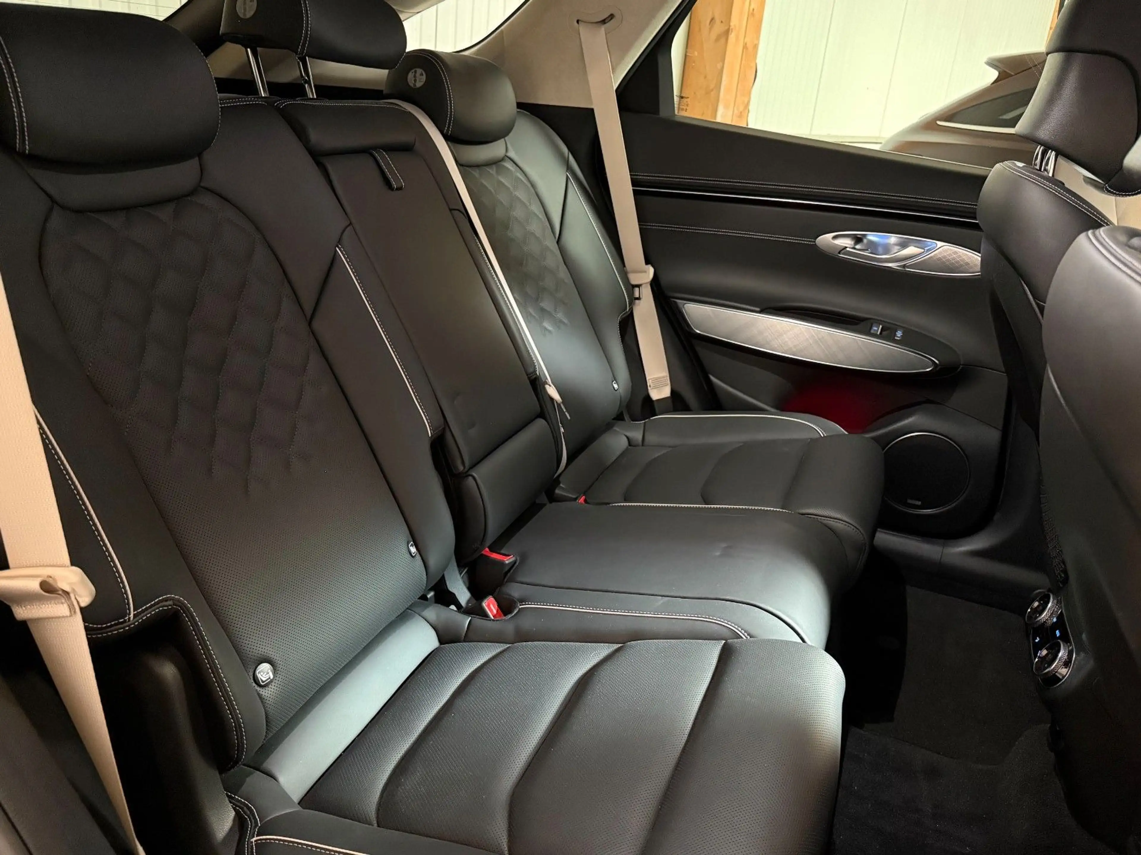 Genesis GV70 Sport Electrified 4WD °NAPPA° — photo 15