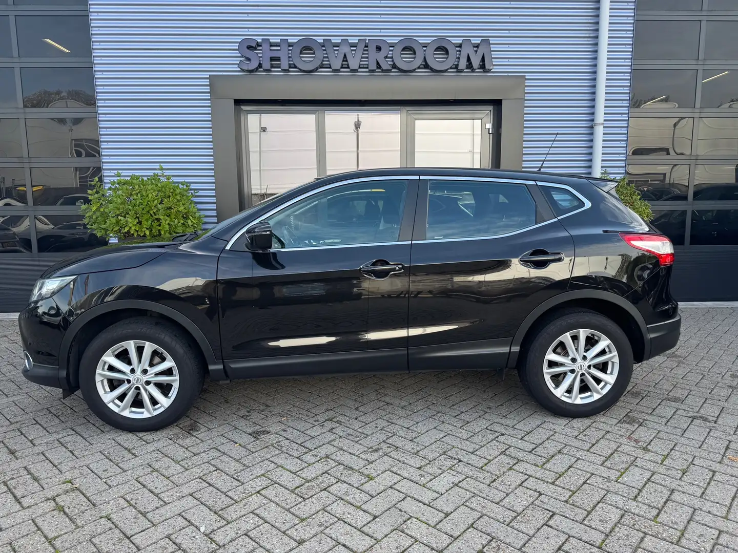 Nissan Qashqai 1.2 Business Edition Cruise Control|Stoelverwarmin Zwart - 2