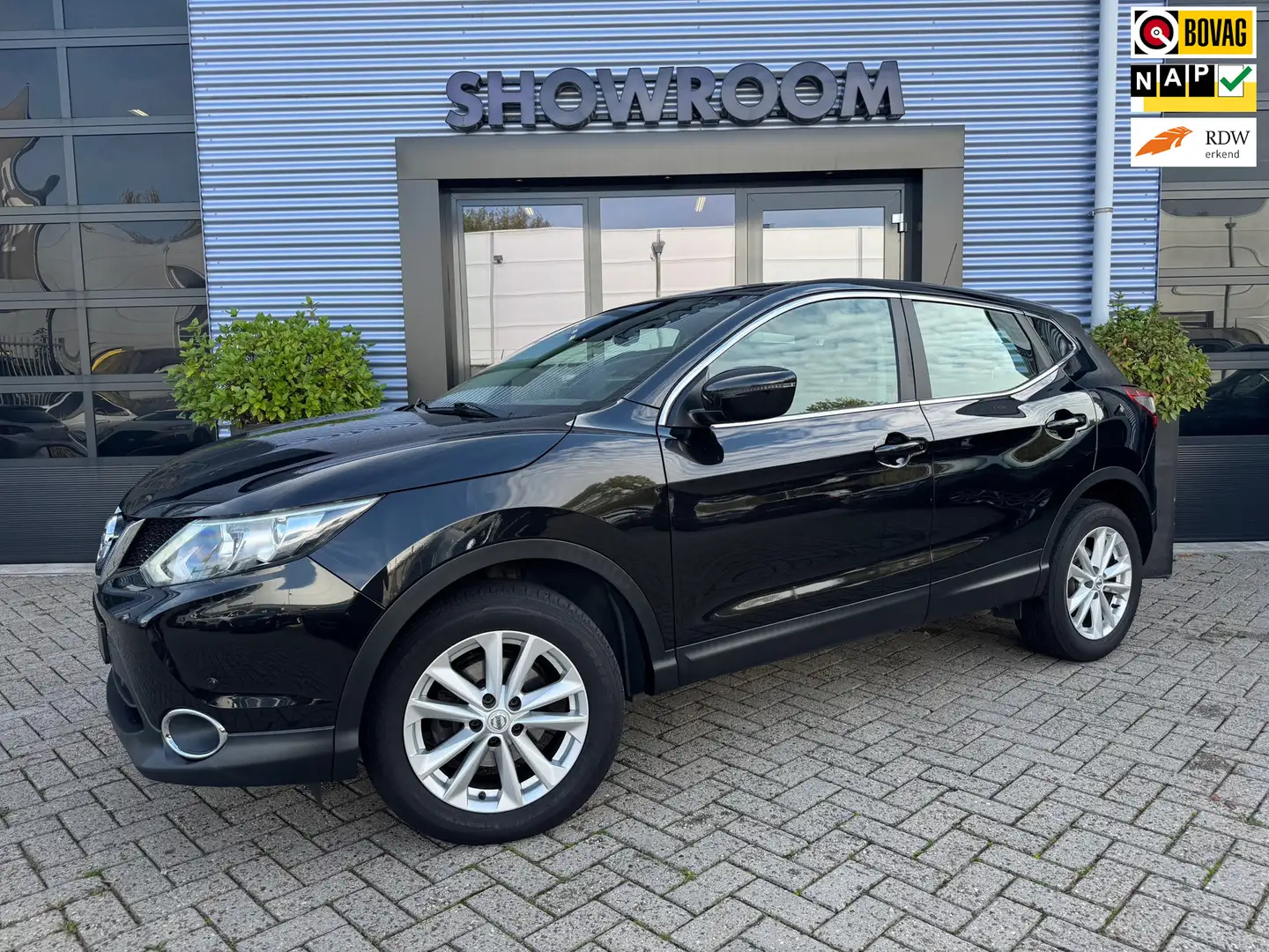Nissan Qashqai 1.2 Business Edition Cruise Control|Stoelverwarmin Zwart - 1