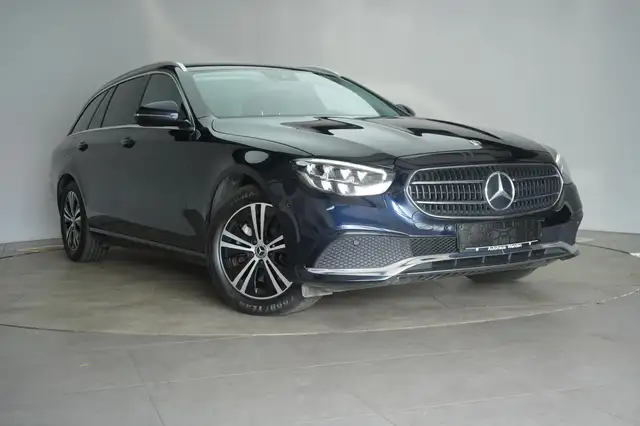 Mercedes-Benz 300 main image