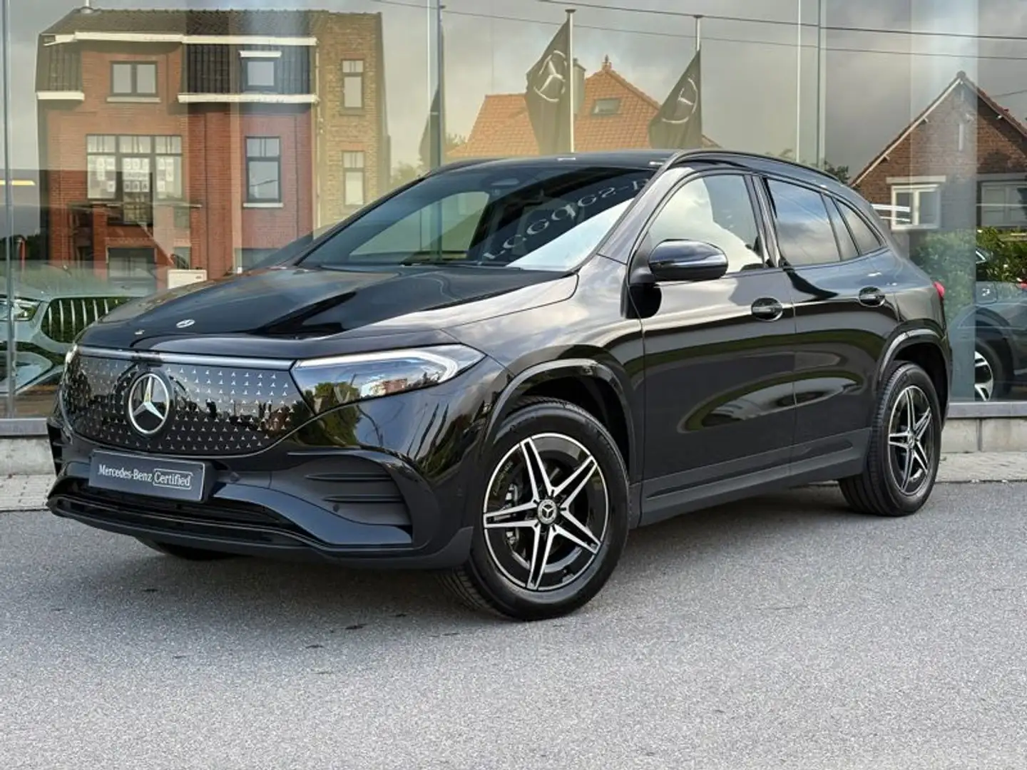 Mercedes-Benz EQA 300 300 4MATIC AMG Pack Night Pano Noir - 2