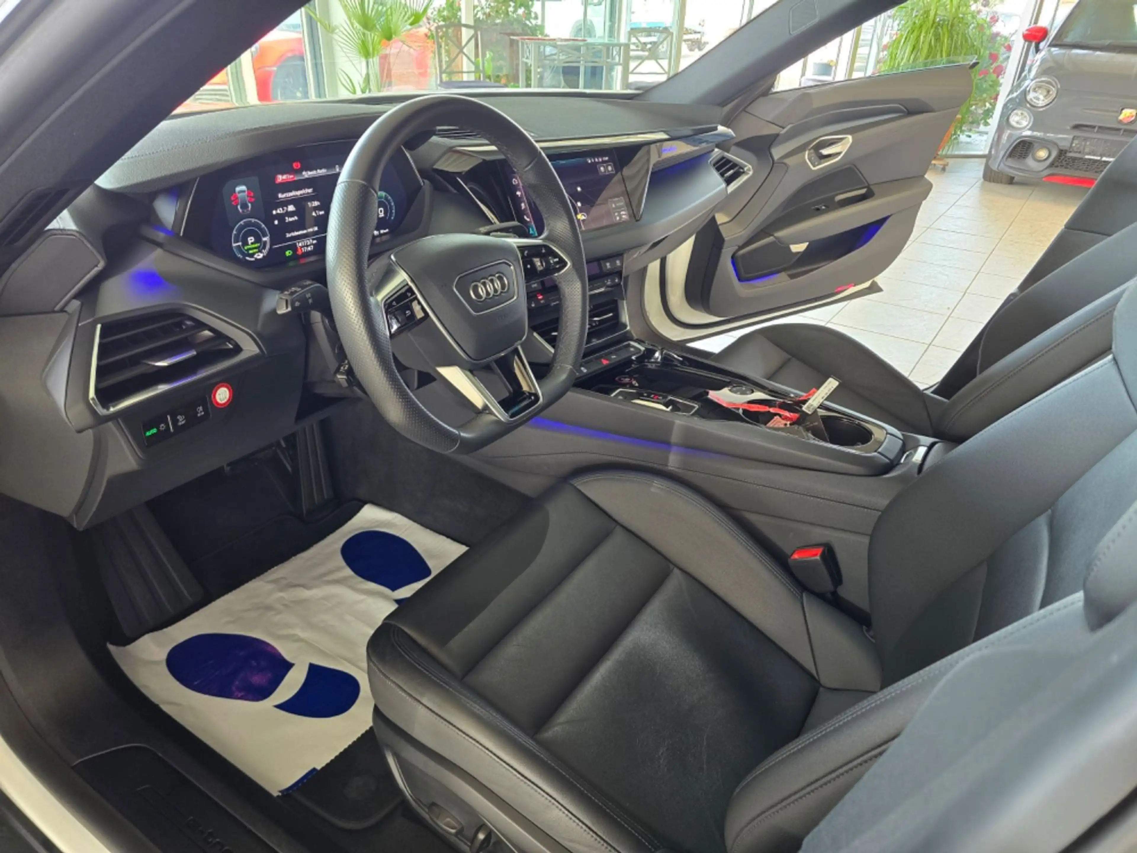 Audi e-tron GT quattro PANO B&O SOUND AMBIENTAL 20" — photo 14