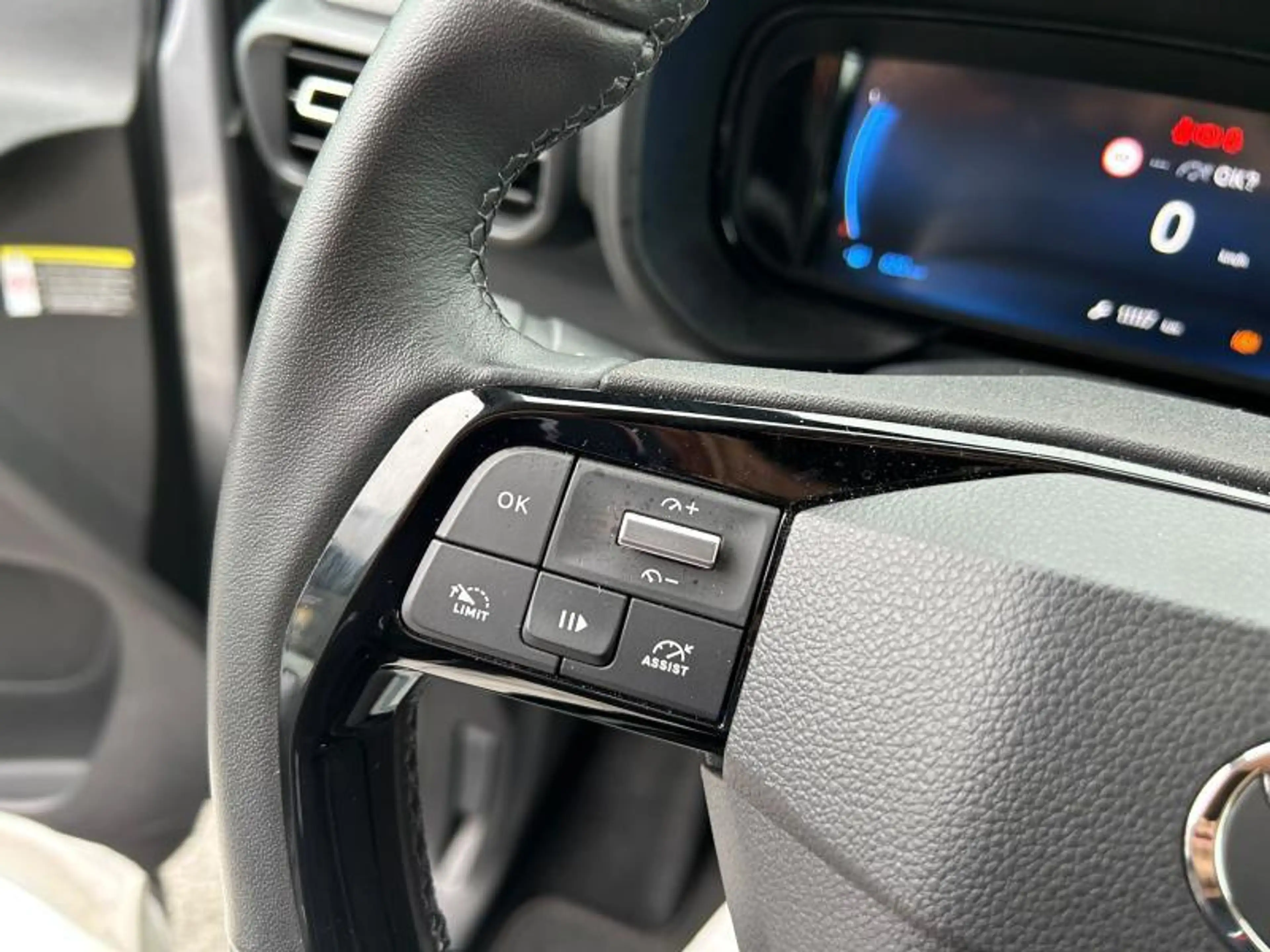 Toyota Verso 1.2B MT LWB FAMILY — photo 11