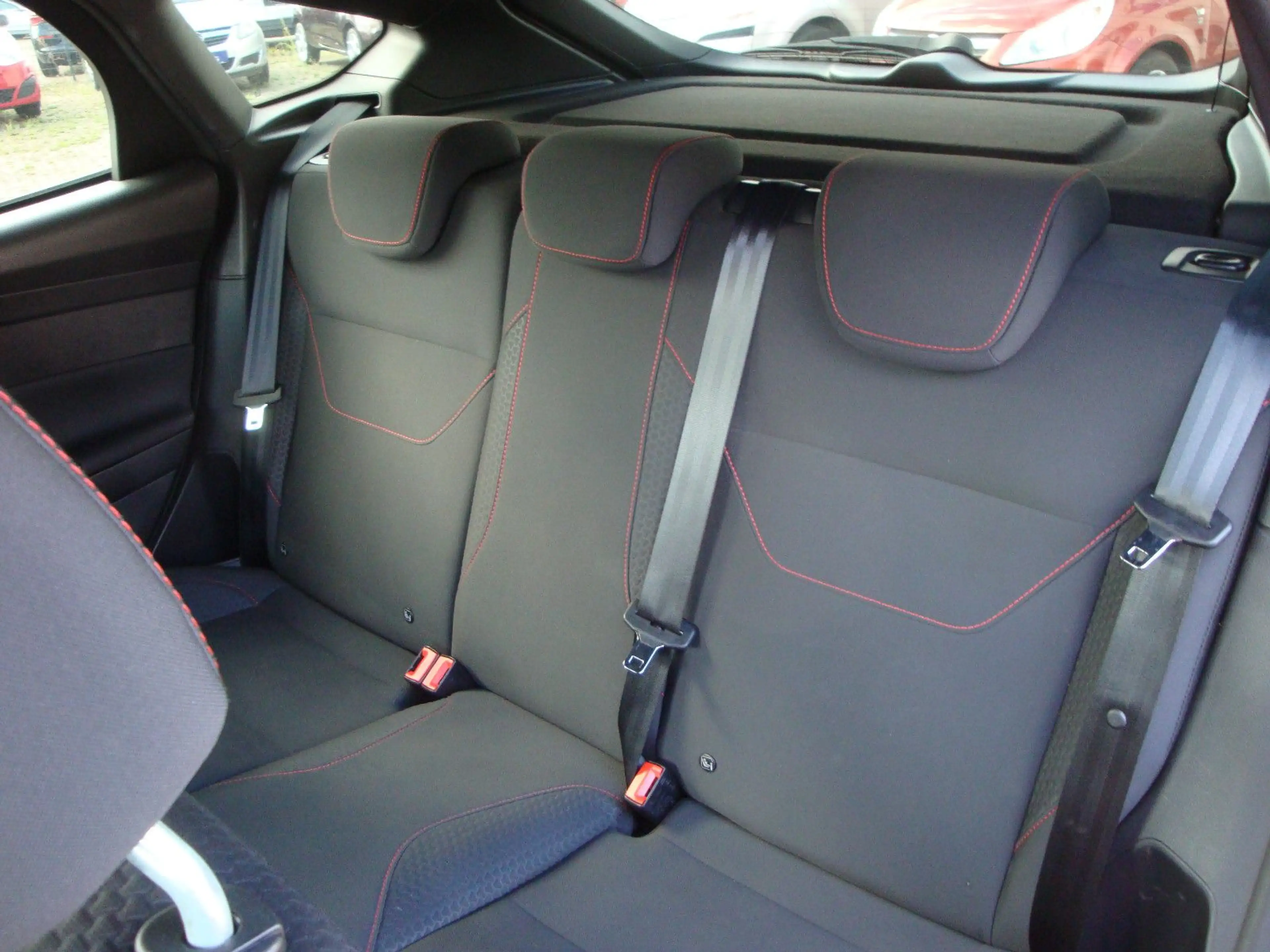 Ford Focus 1,5 EcoBoost 134kW ST-Line — photo 9