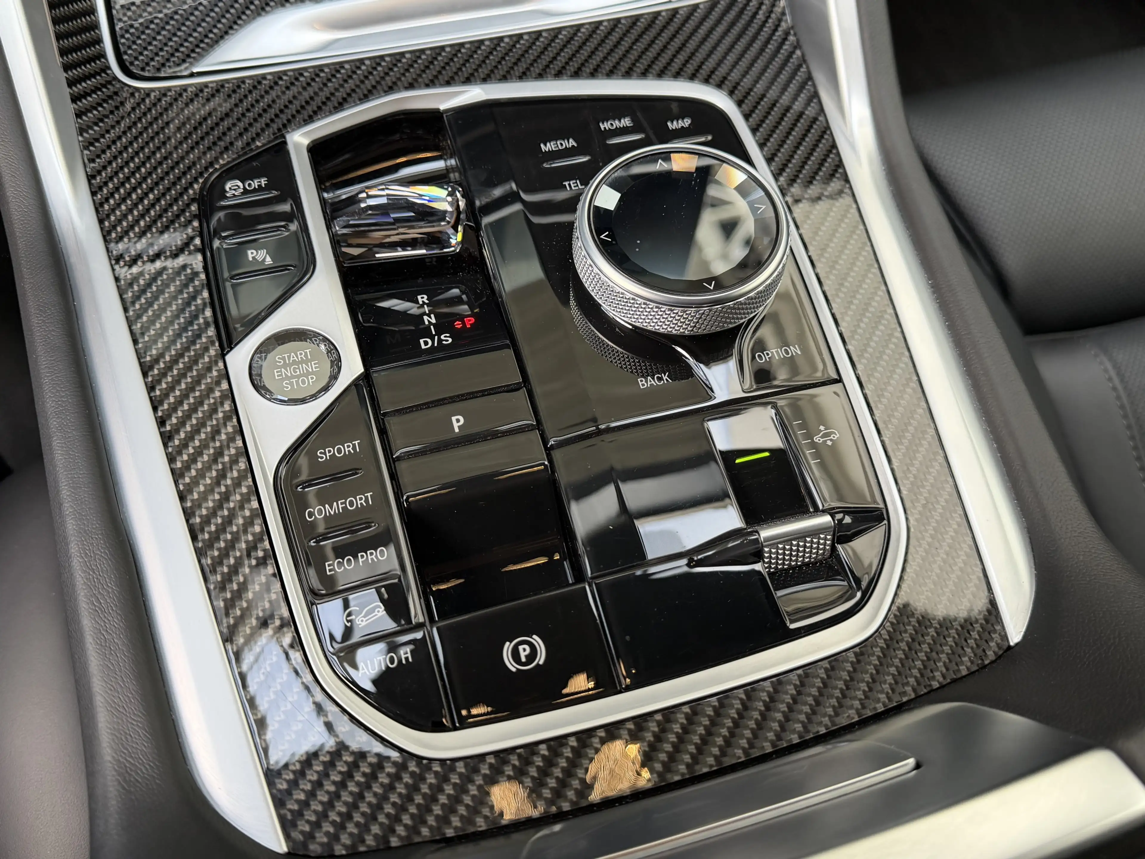 BMW X6 xDr40d M Sport Pro Luft AHK 22Zoll B&W UPE142 — photo 11