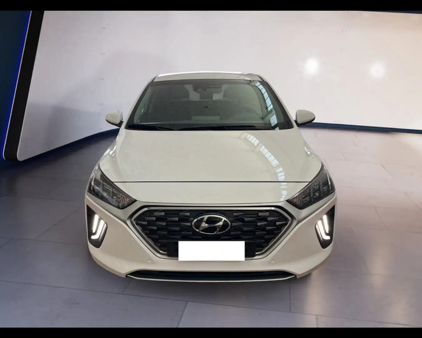Hyundai IONIQ 1.6 hybrid Prime 6dct Bianco - 1