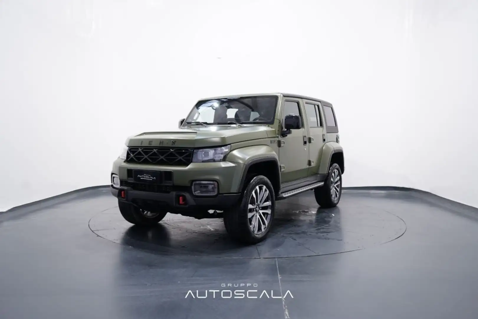 ICH-X K2 2.0 Turbo Diesel 4x4 Grün - 1