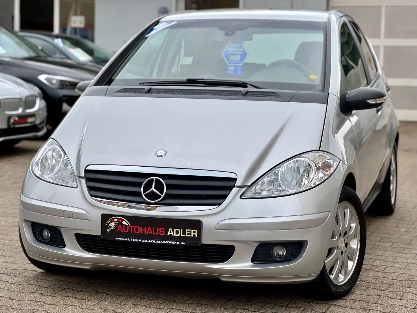 Mercedes-Benz A 170 *2HD*AUTOM*KLIMA*PDC*AHK*2SH*5-TÜREN*MULTIF Silber - 2