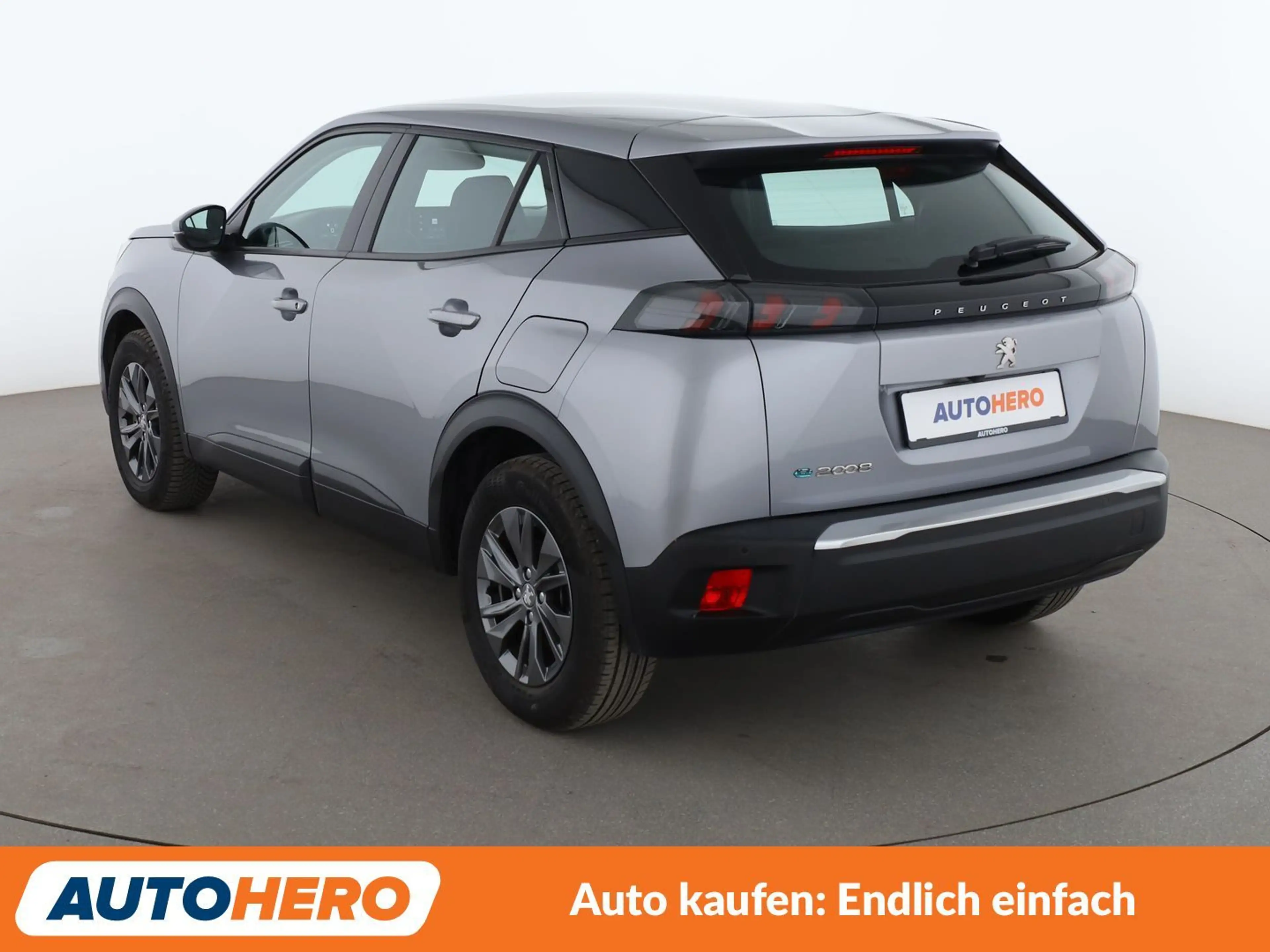 Peugeot e-2008 electric drive 100 kW Active Pack *NAV*TEMPO*CAM* — photo 4