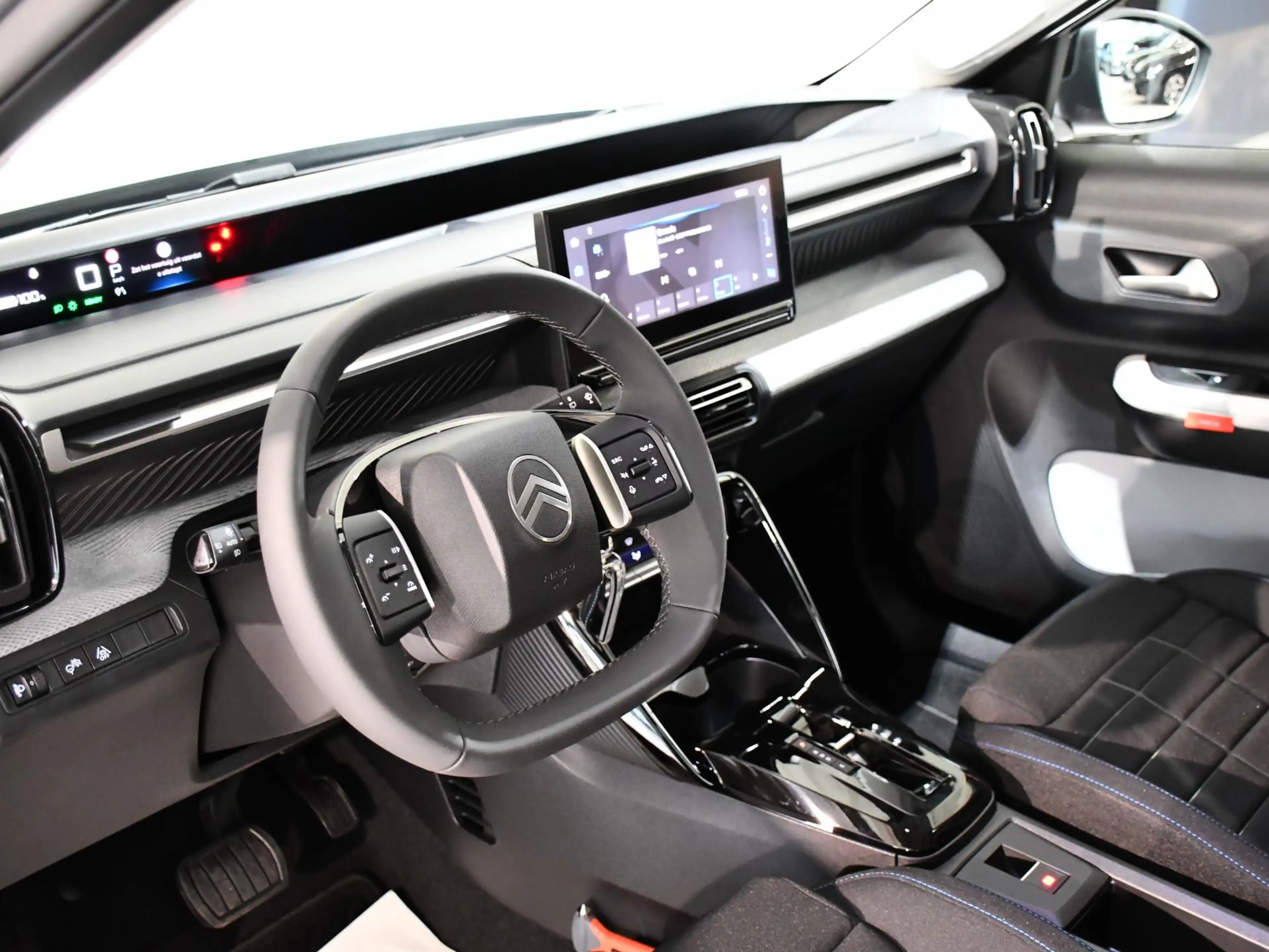 Citroen E-C3 Plus 113pk Comfort Range 44 kWh Leverbaar december — photo 5