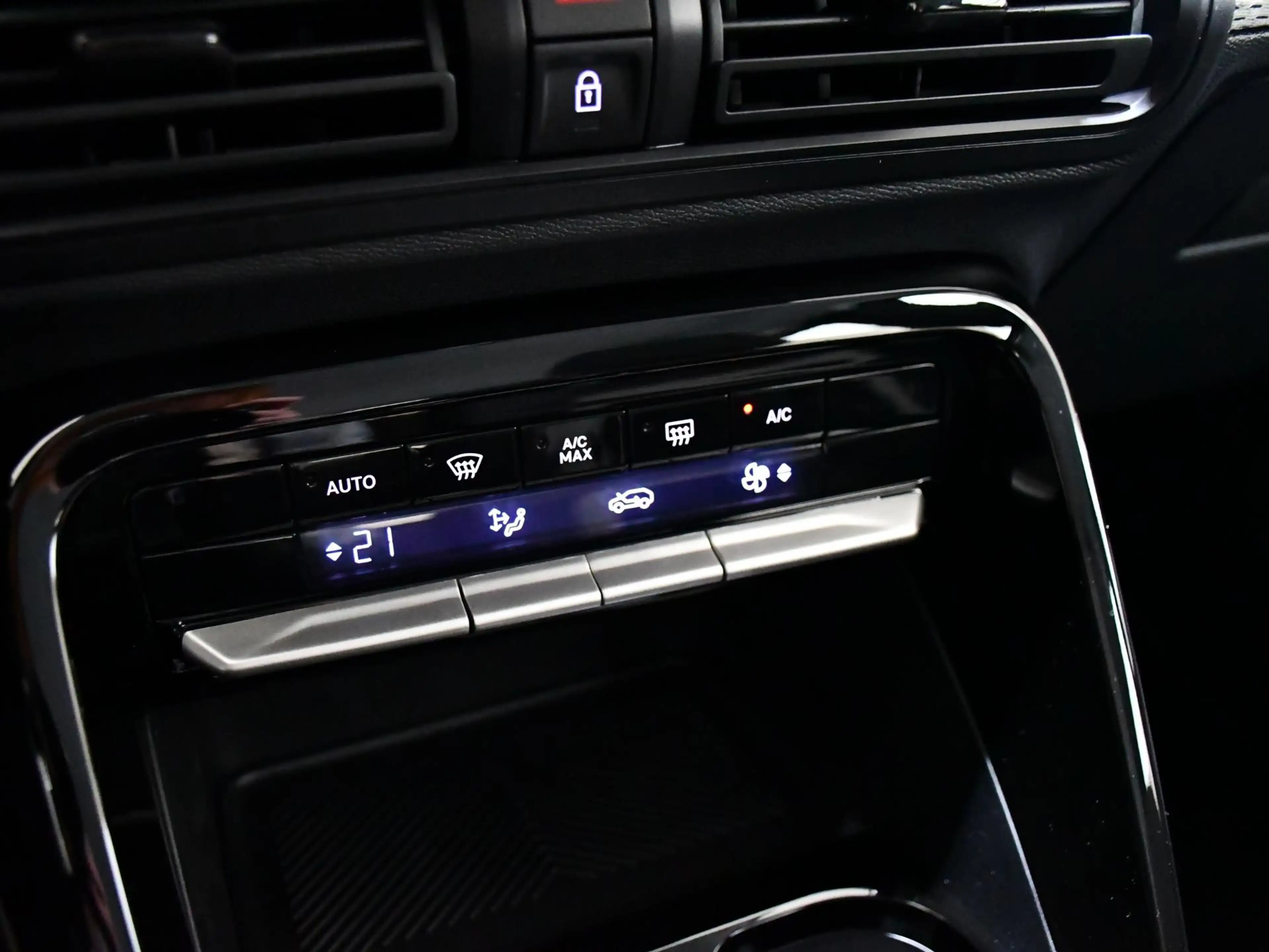Citroen E-C3 Plus 113pk Comfort Range 44 kWh Leverbaar december — photo 15