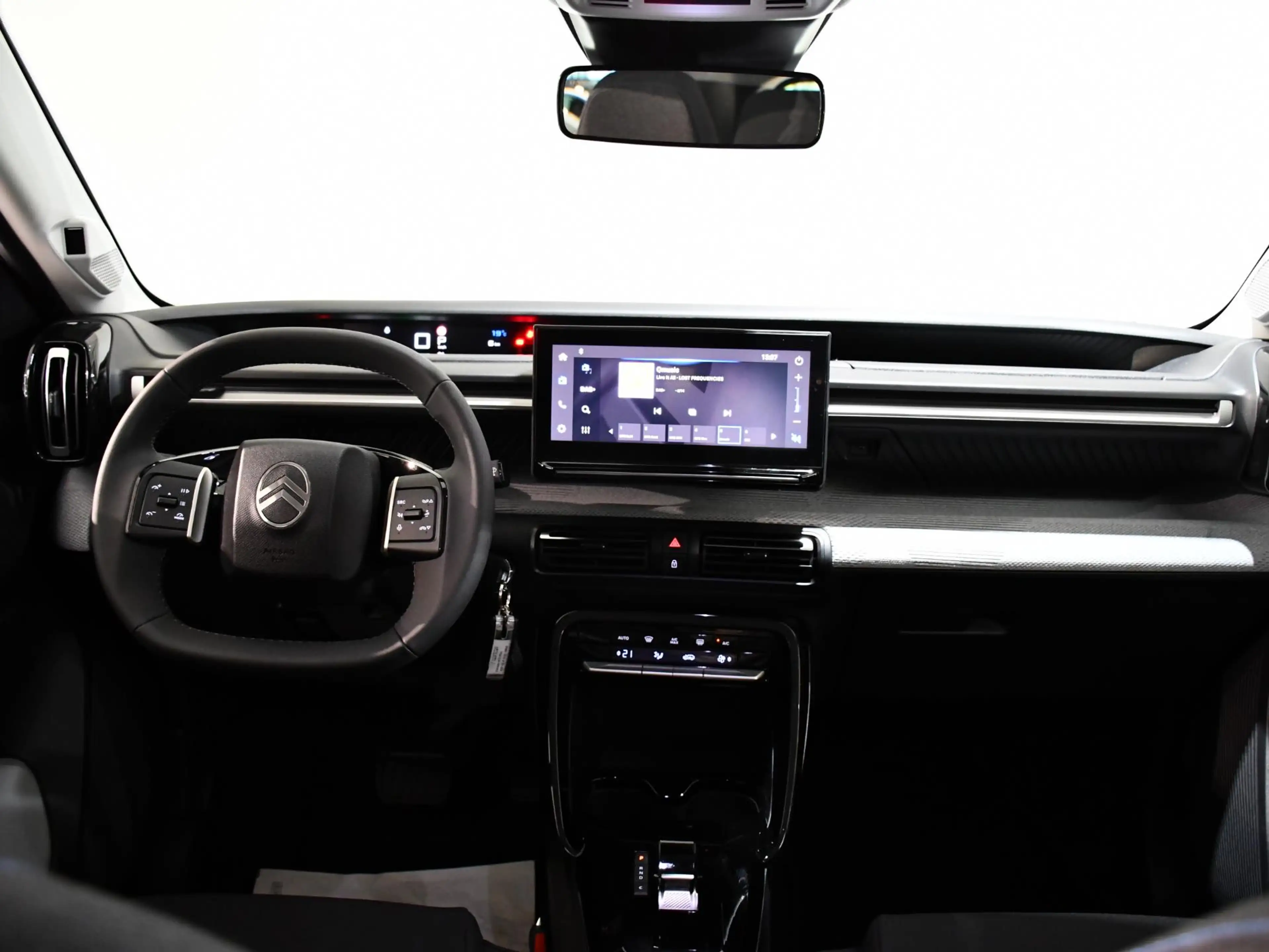 Citroen E-C3 Plus 113pk Comfort Range 44 kWh Leverbaar december — photo 4