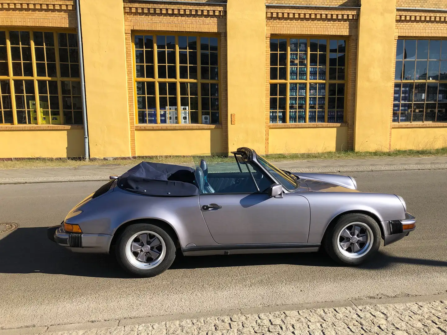 Porsche 911 911 Carrera Cabriolet Jubiläumsmodell Blau - 2