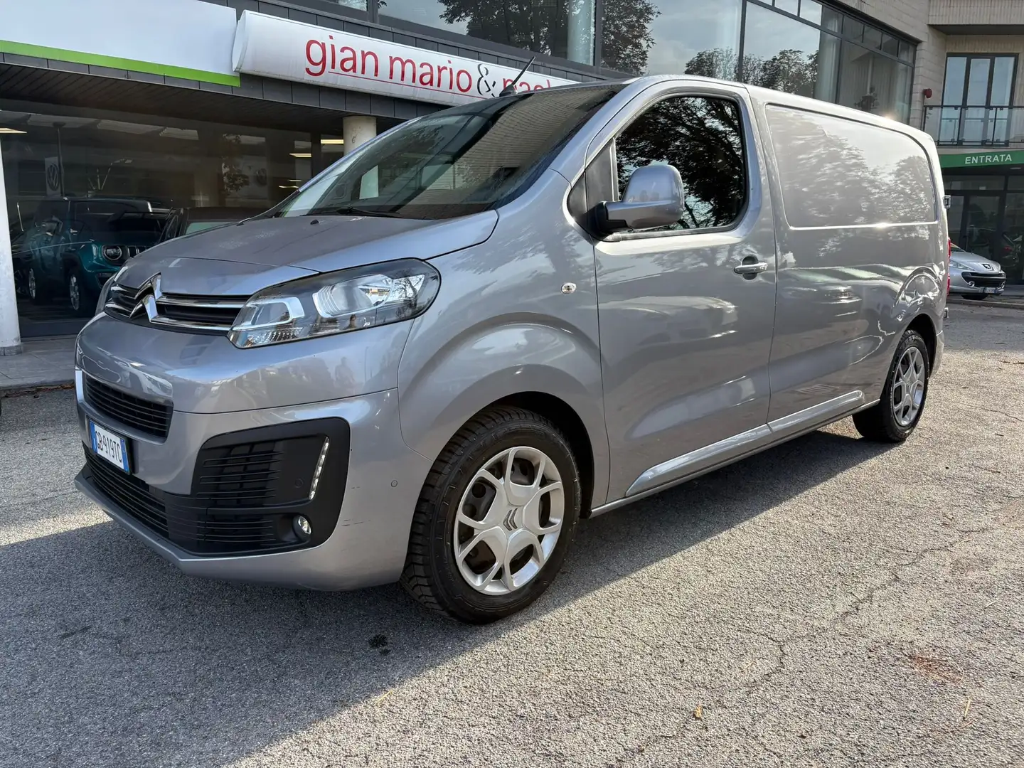 Citroen Jumpy 1.5 120cv M Gris - 1