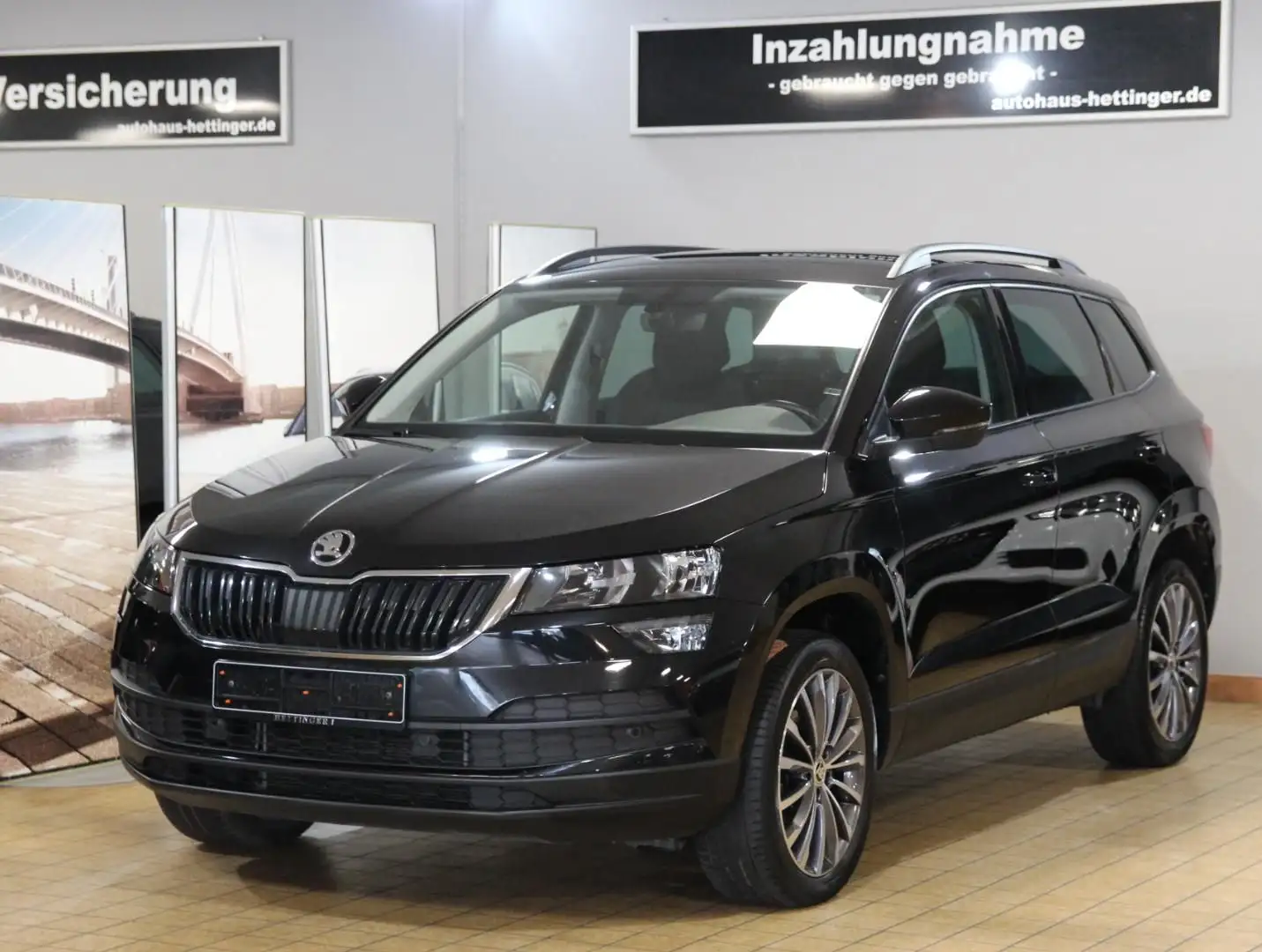 Skoda Karoq Style 1.5 TSI,Navi,Climatr,Sitzhzg,Bluetoo Schwarz - 1