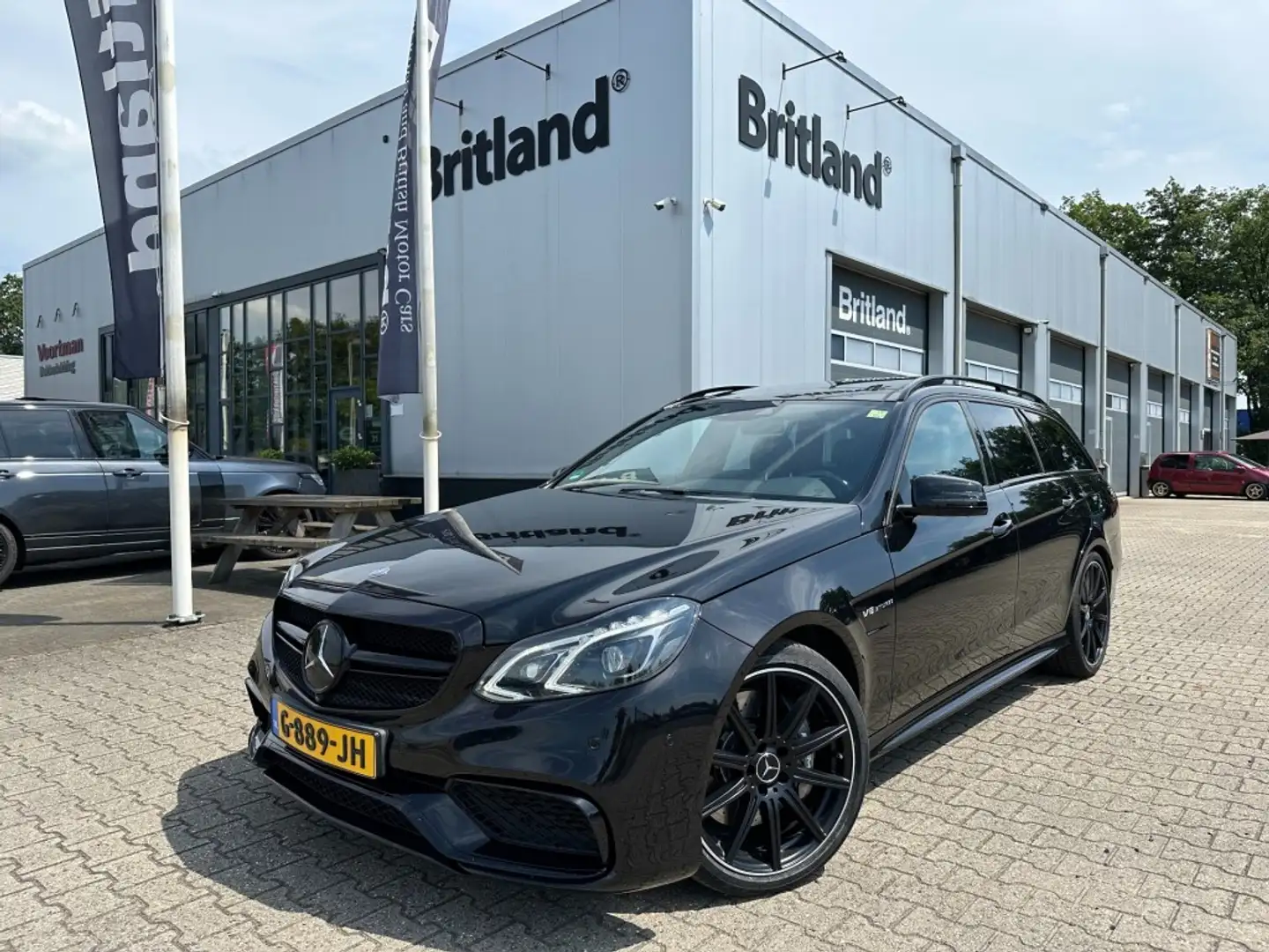 Mercedes-Benz 63 AMG 5.5 V8 557PK 4matic bj2014 *Pano *Adaptive Nero - 1