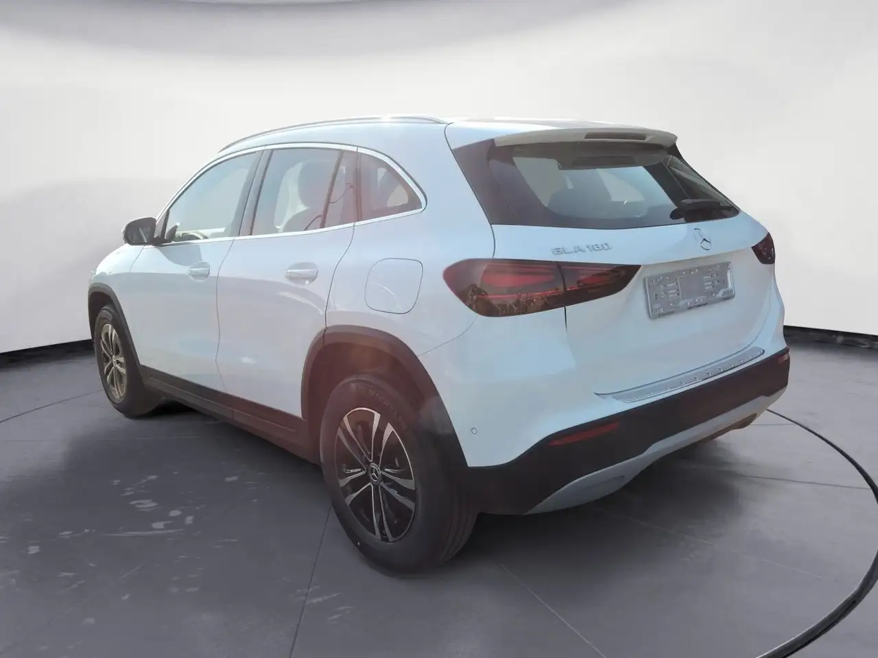 Mercedes-Benz GLA 2026