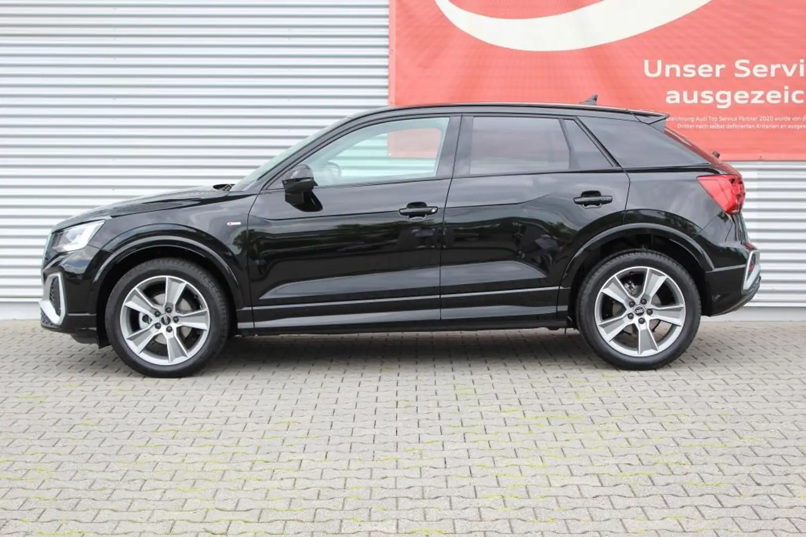 Audi Q2 35 TFSI S-tronic S line AHK Navi Smartphone Int... Schwarz - 2