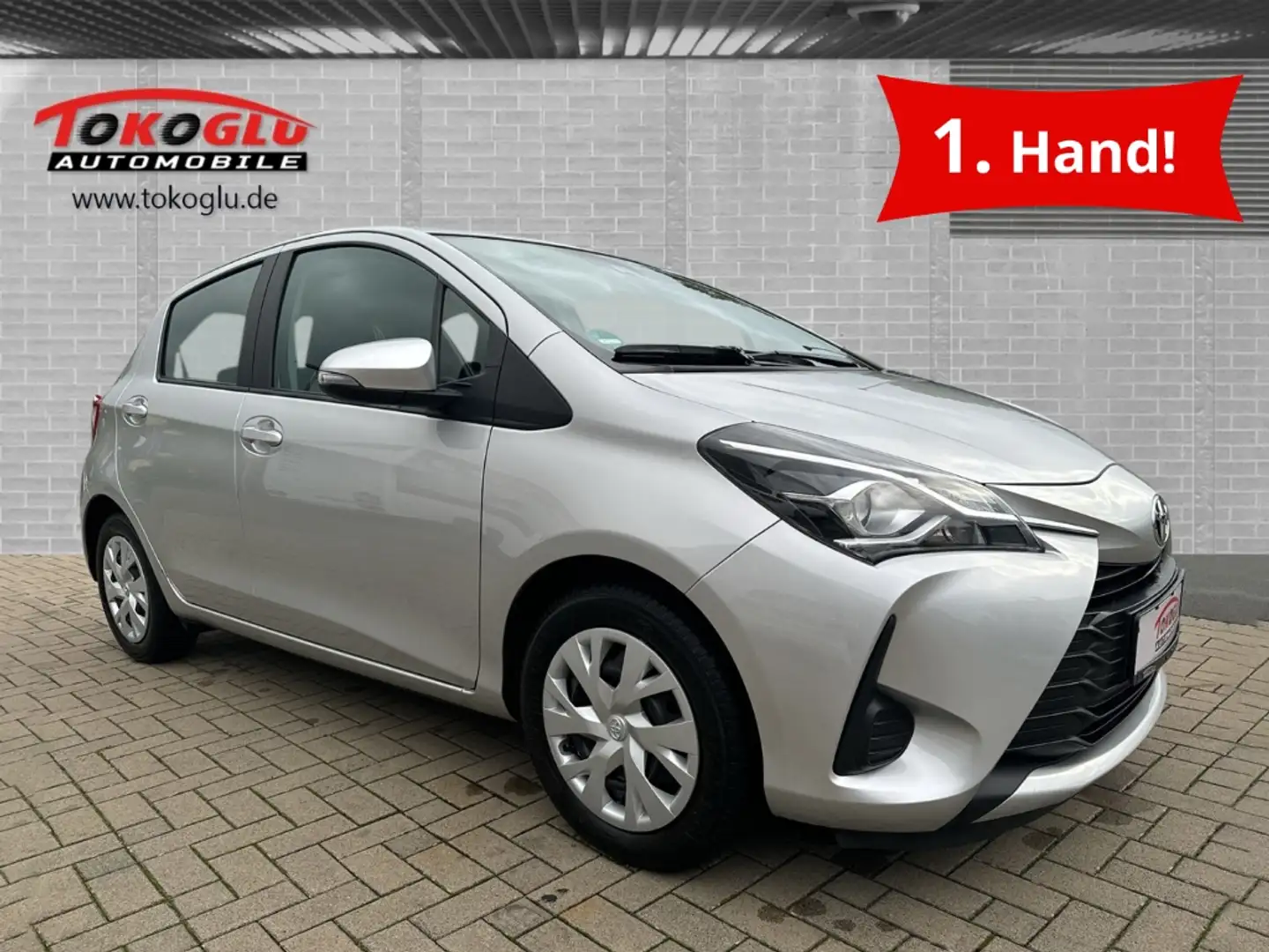 Toyota Yaris Comfort 1.0 VVT-i Spurhalteass. Fernlichtass. Verk Silber - 1