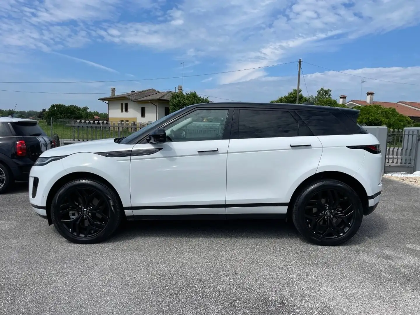 Land Rover Range Rover Evoque Range Rover Evoque 2.0d i4 mhev SE awd 150cv auto Bianco - 2