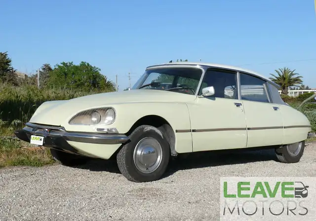 Citroen DS SUPER (M1145)