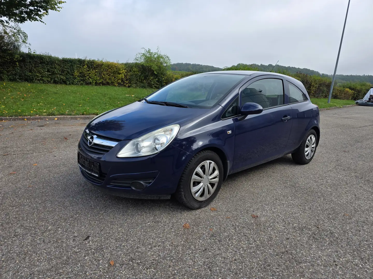 Opel Corsa D Edition Benziner TÜV 11/2026 Blau - 1
