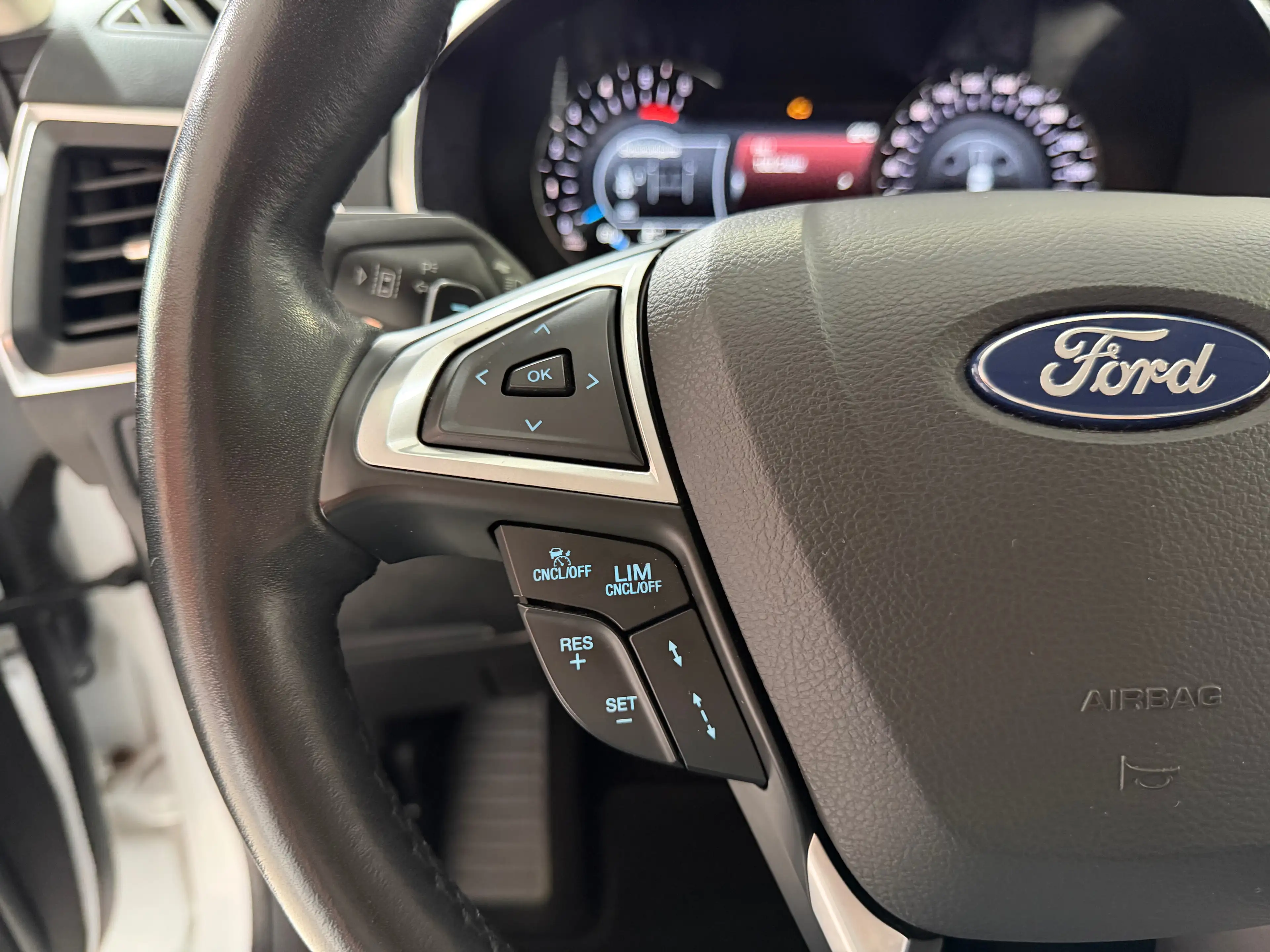 Ford S-Max Titanium AWD/NAVI/CARPLAY/AHK/PANORAMA/SITZHEIZUNG/UVM — photo 6