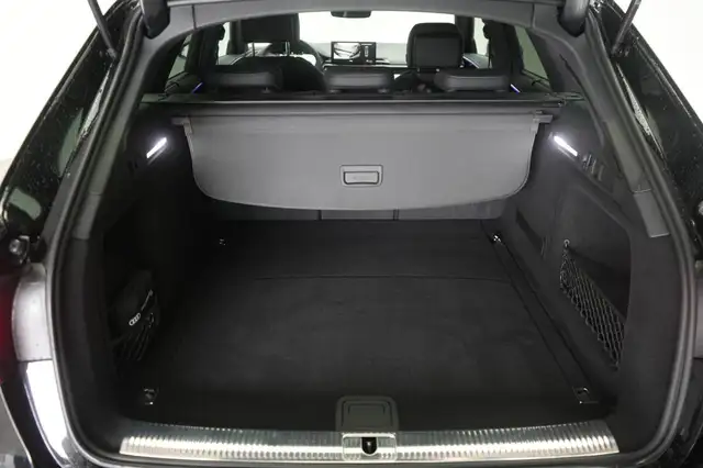 Audi A4 view 7