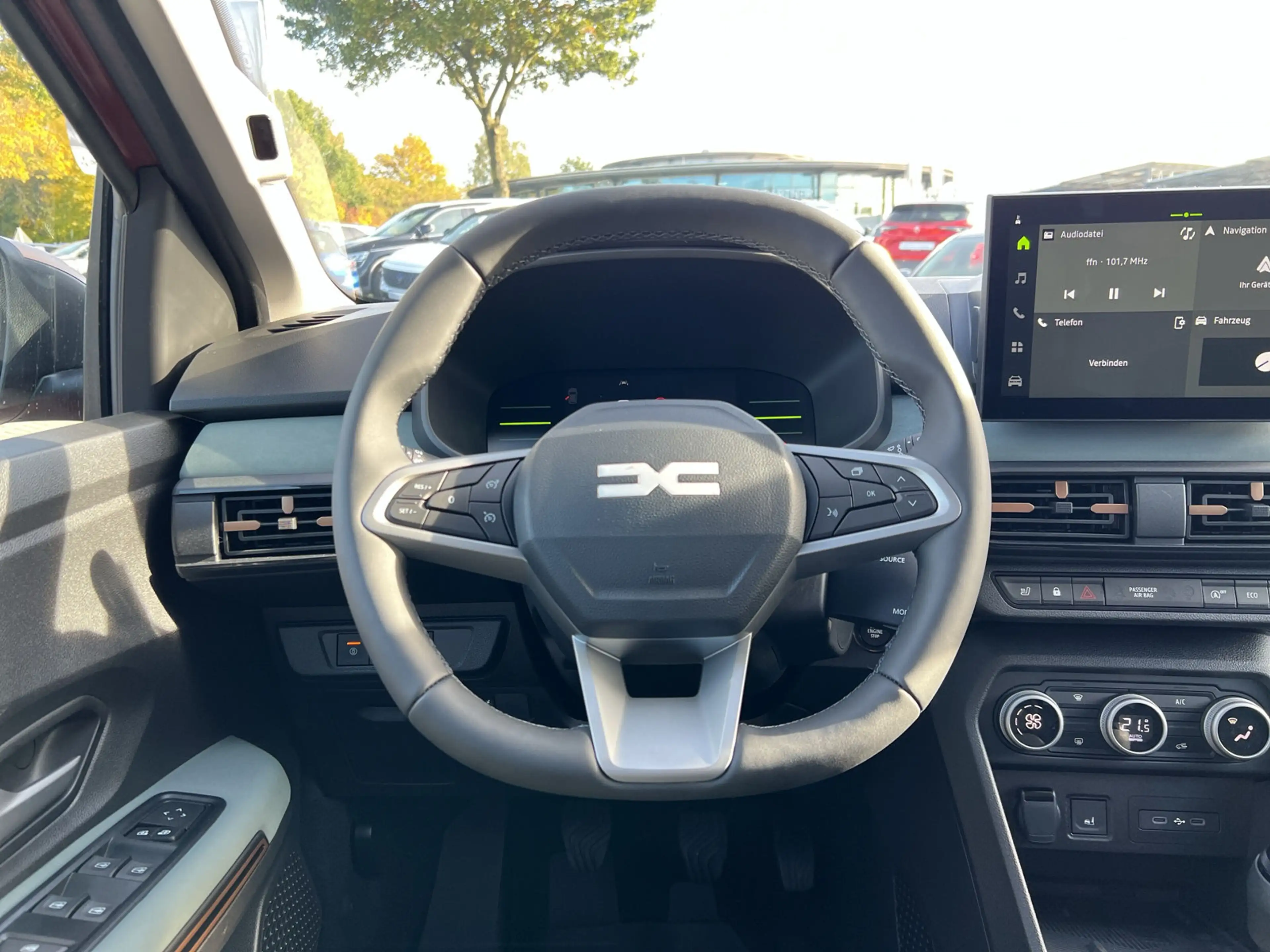 Dacia Jogger TCe 110 Extreme 7-S SHZ+LKHZ+LED — photo 7
