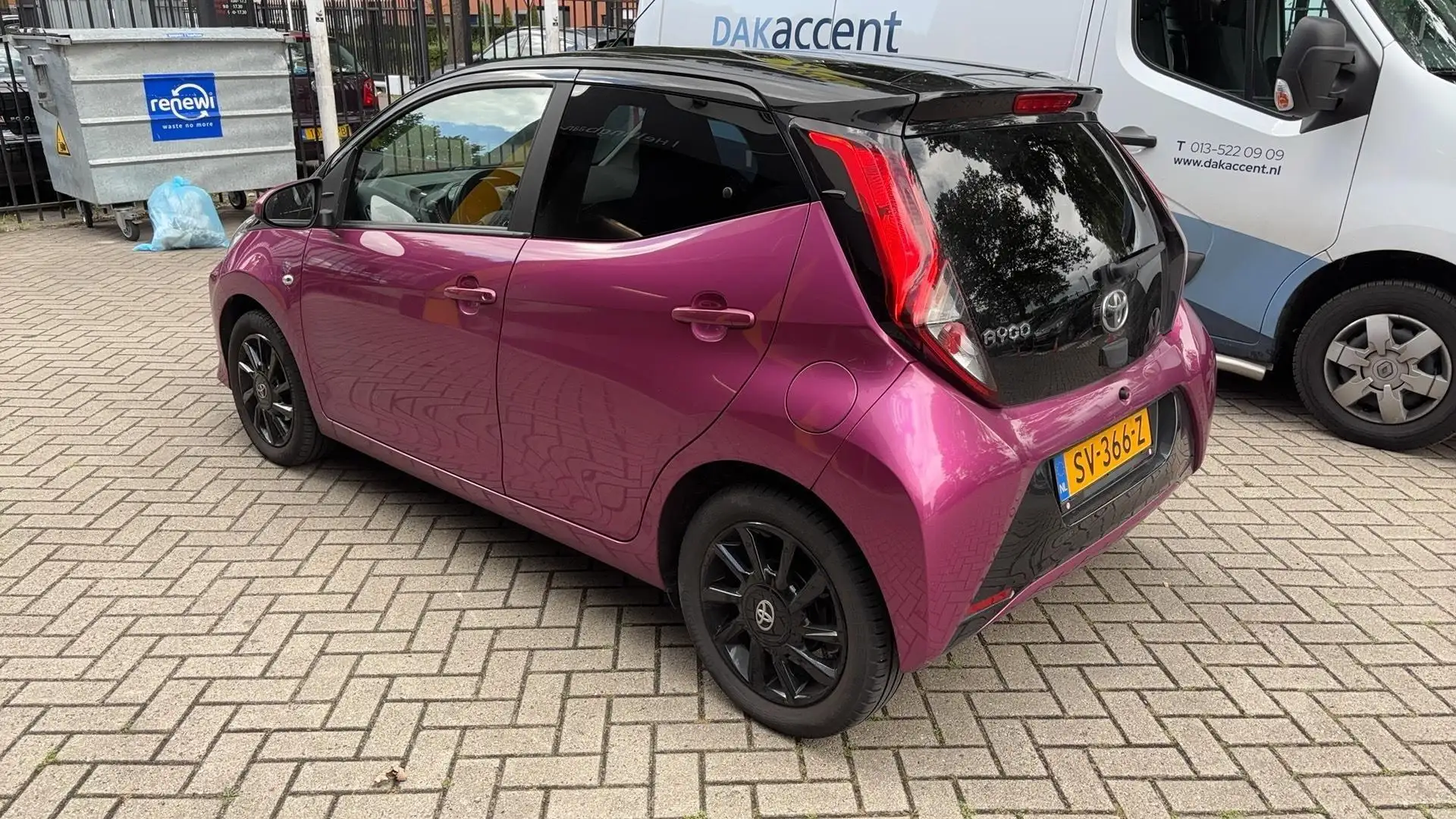 Toyota Aygo 1.0 VVT-i x-cite | * WORDT VERWACHT * | Fialová - 2