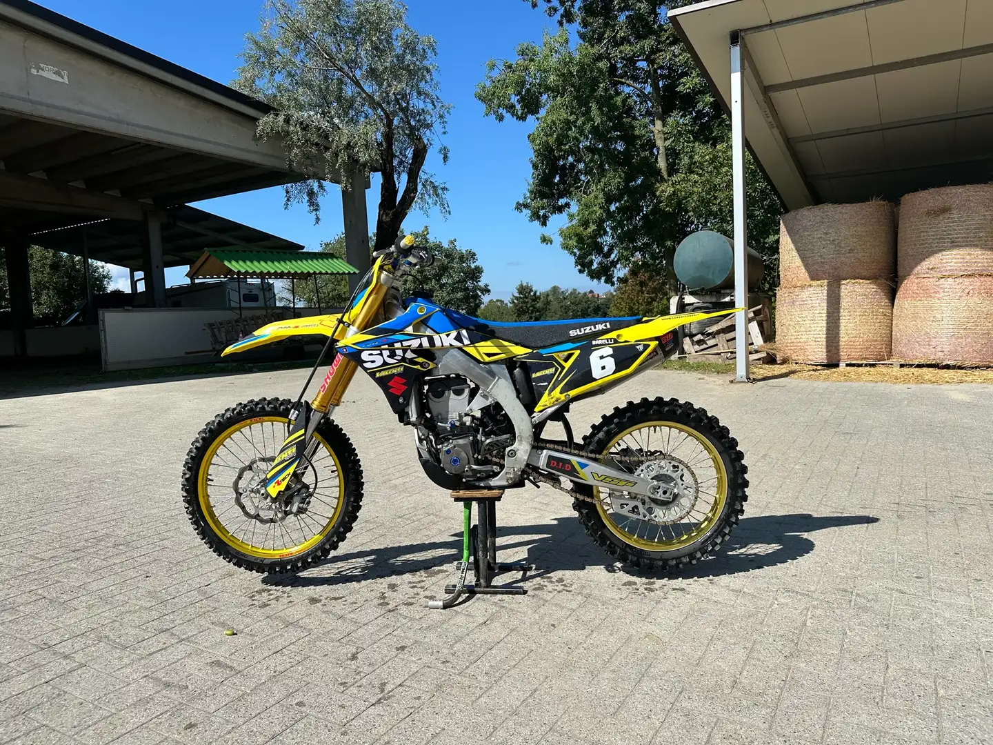Suzuki RMZ 450 Valenti - 1