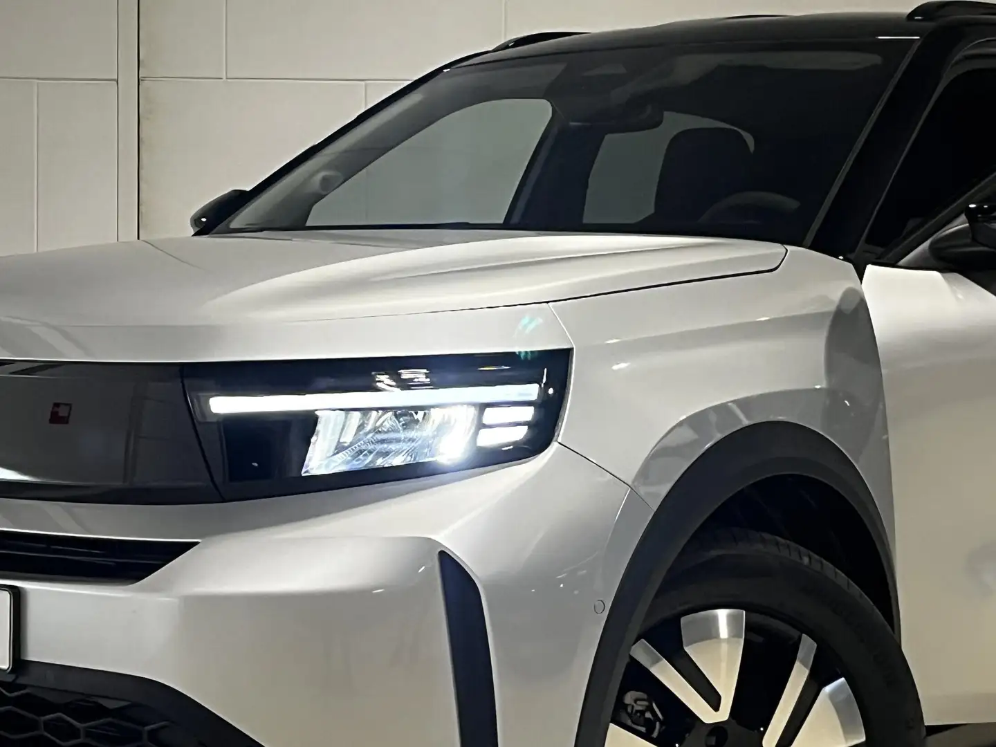 Opel Frontera GS 1.2 Hybrid 110pk e-DCT | 7 ZITTER | STOEL- STUU Gris - 2