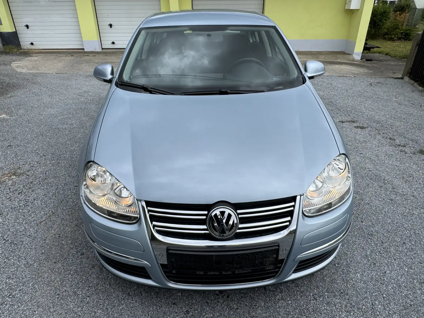 Volkswagen Jetta Freestyle Синій - 2
