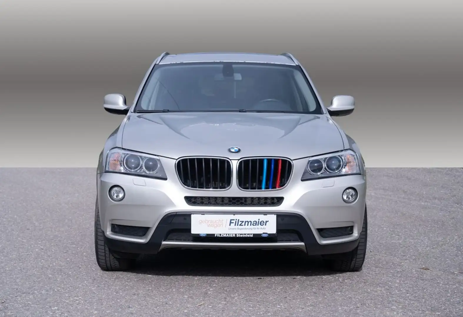 BMW X3 xDrive 20d Silber - 2