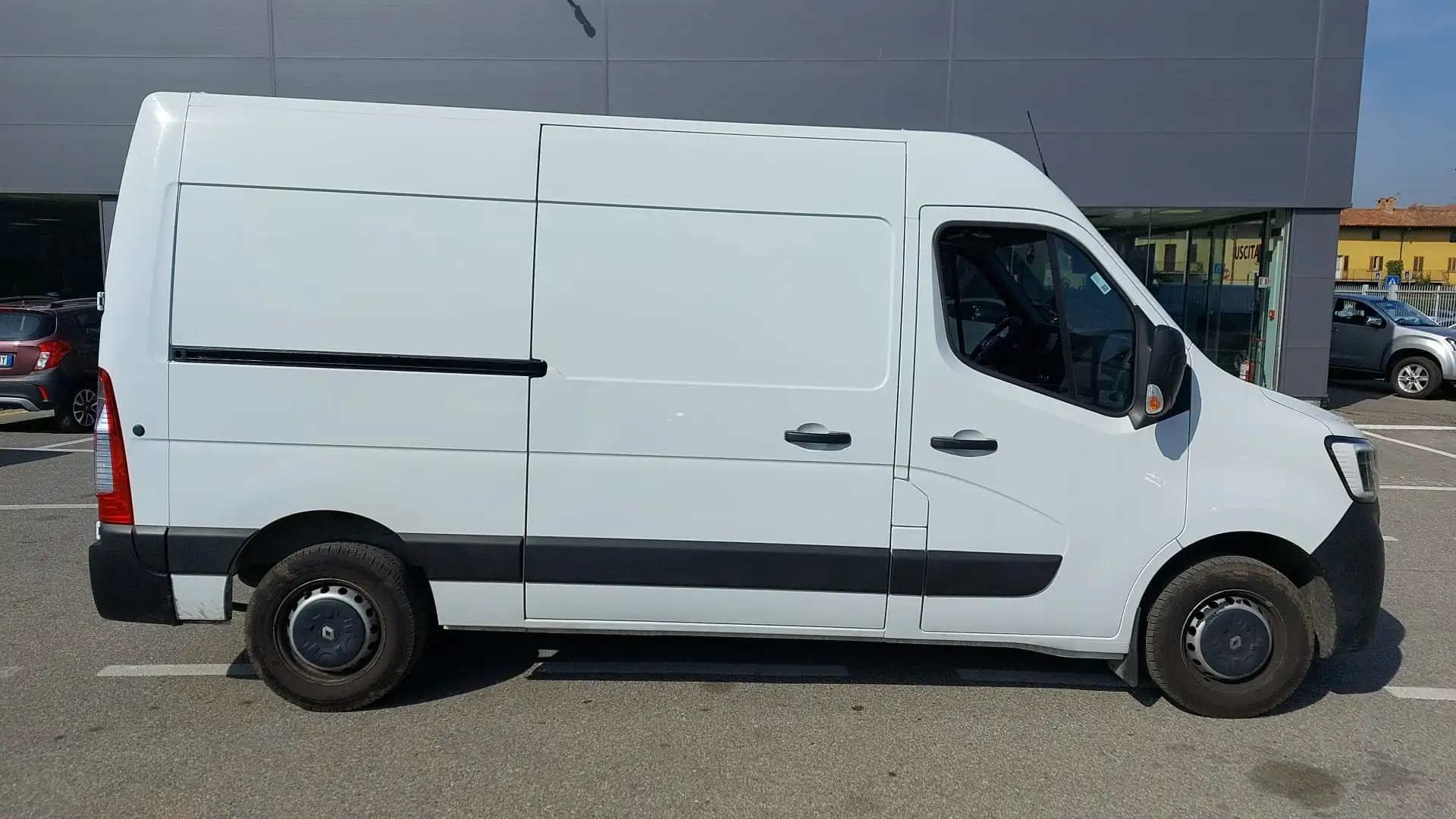 Renault Master T35 2.3 Energy Dci 150cv L2h2 Ice Wit - 2