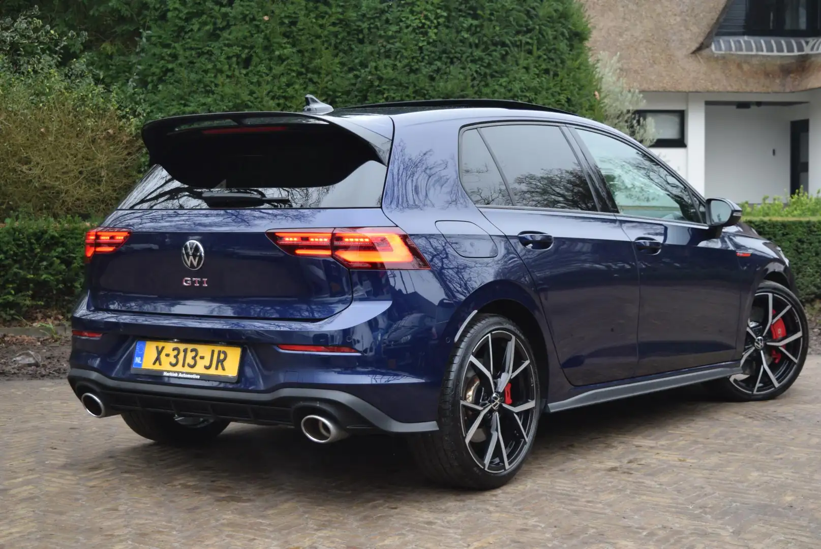 Volkswagen Golf GTI 2.0 TSI | CLUBSPORT | PANO Blauw - 2