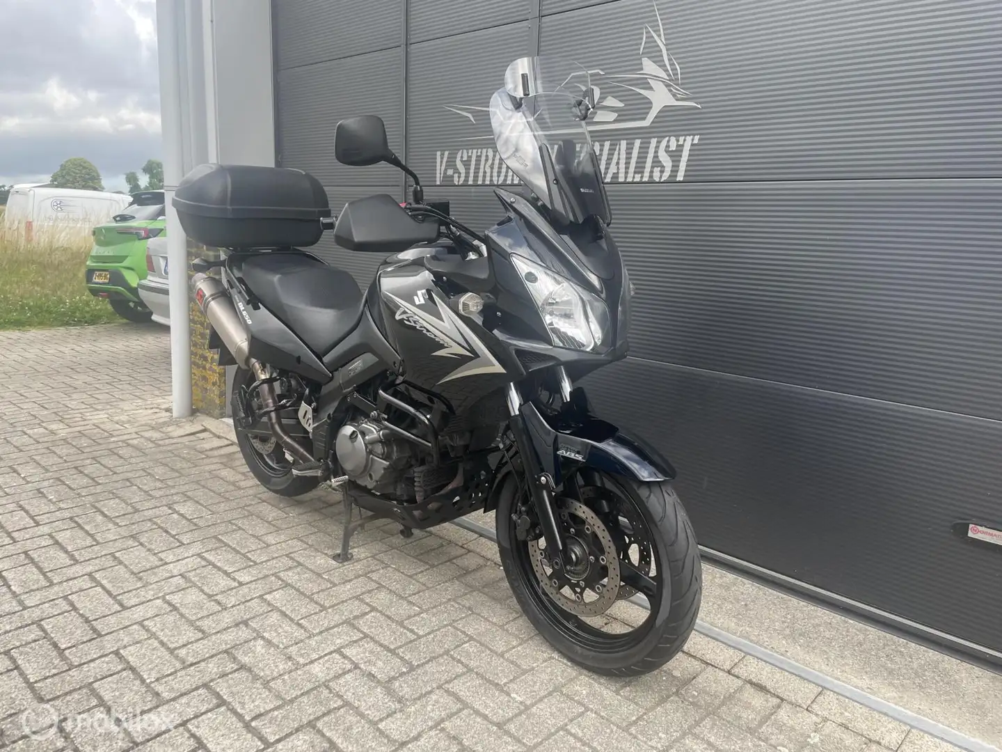 Suzuki V-Strom 650 DL T Schwarz - 2