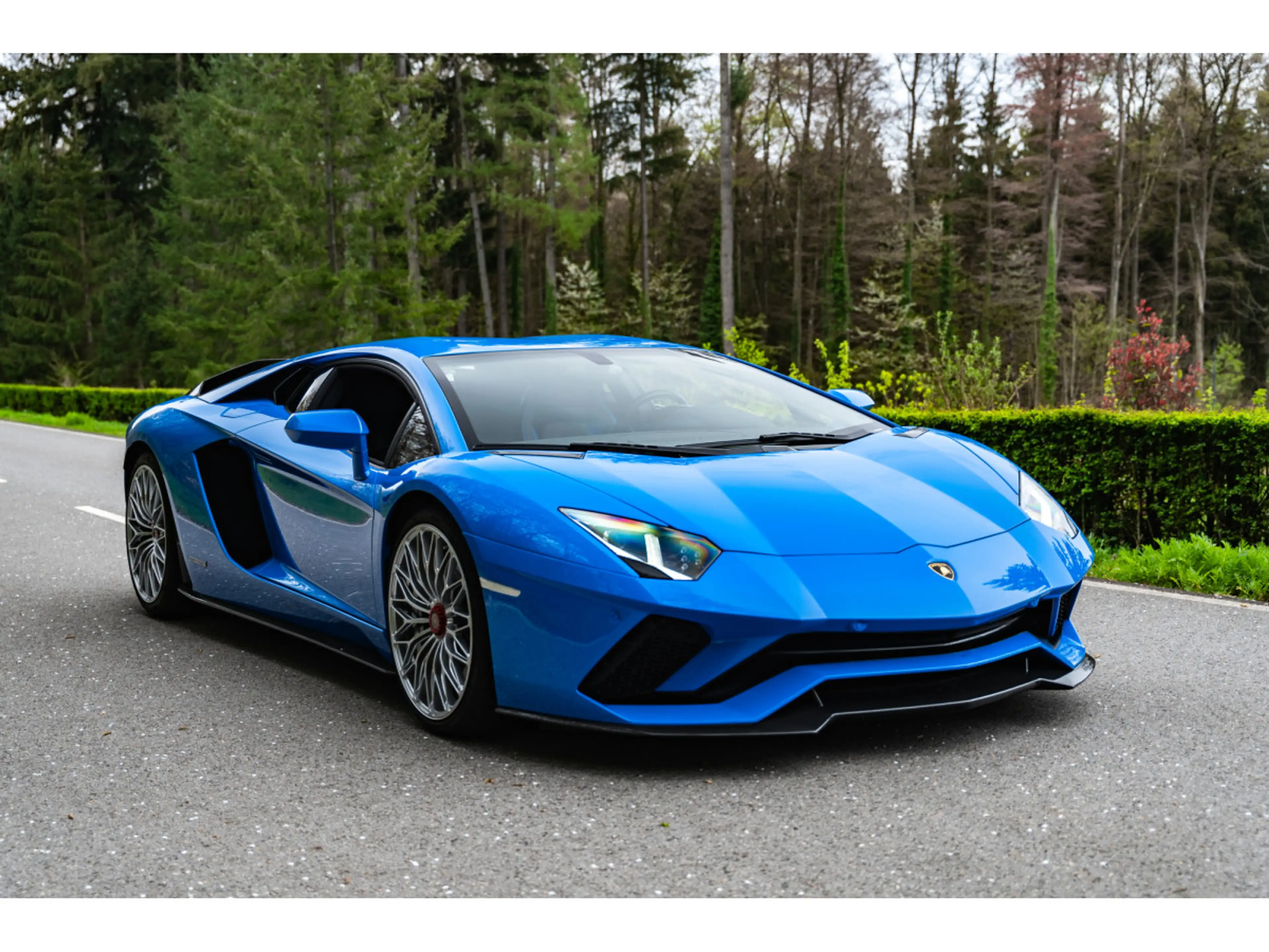 Lamborghini Aventador S - Blu Nila - Carbon - Sensonum — photo 3
