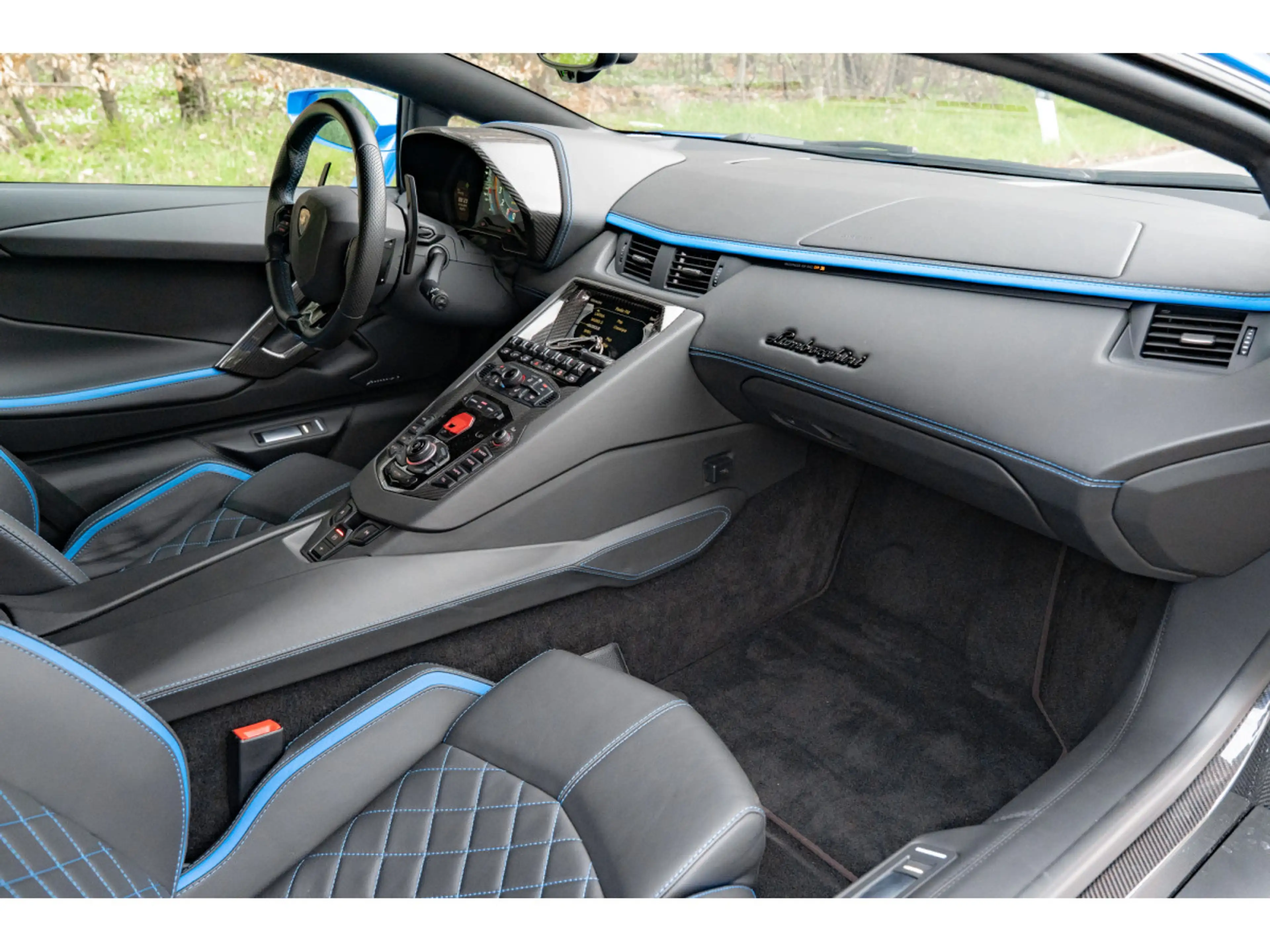 Lamborghini Aventador S - Blu Nila - Carbon - Sensonum — photo 12