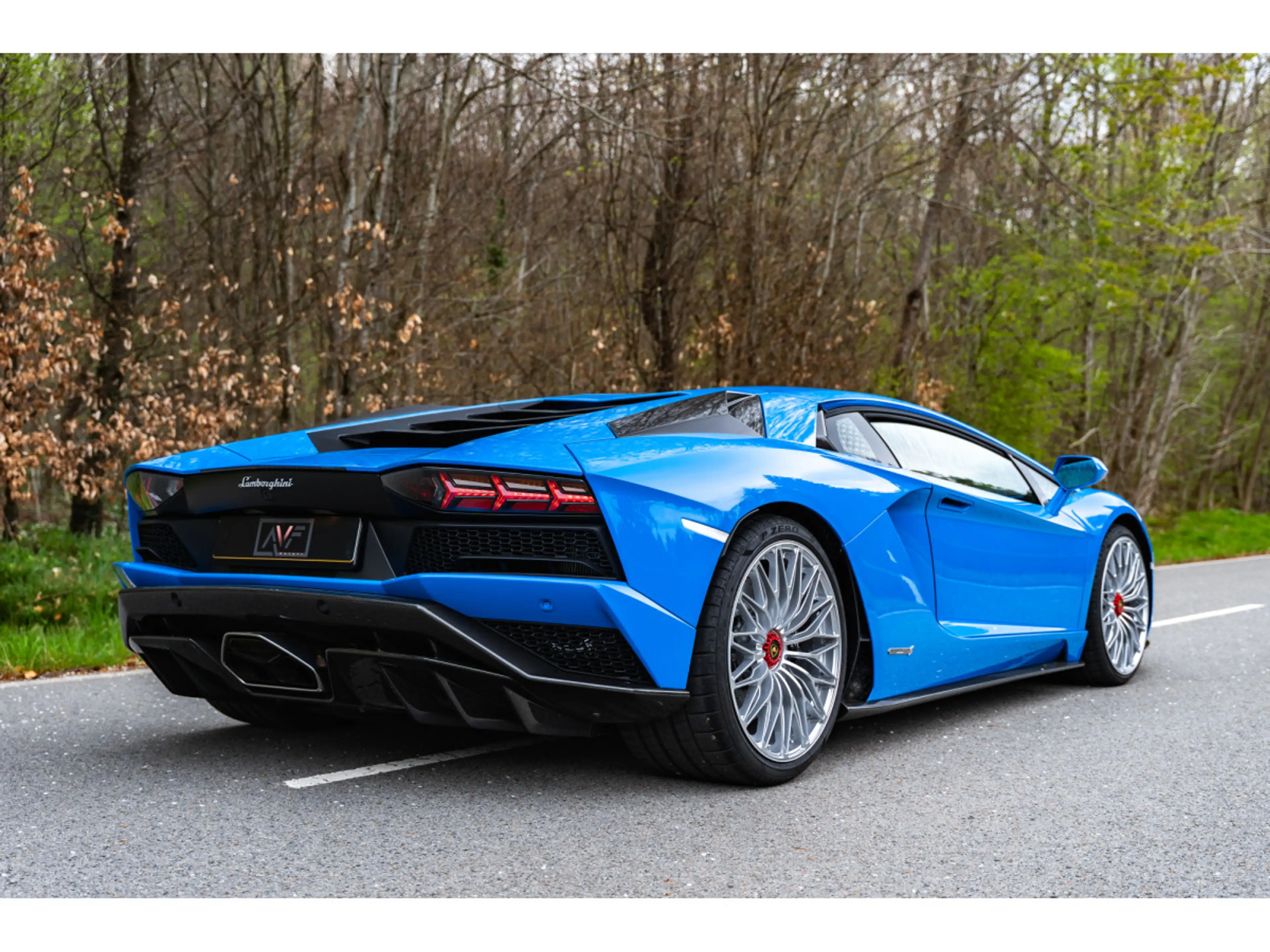 Lamborghini Aventador S - Blu Nila - Carbon - Sensonum — photo 6