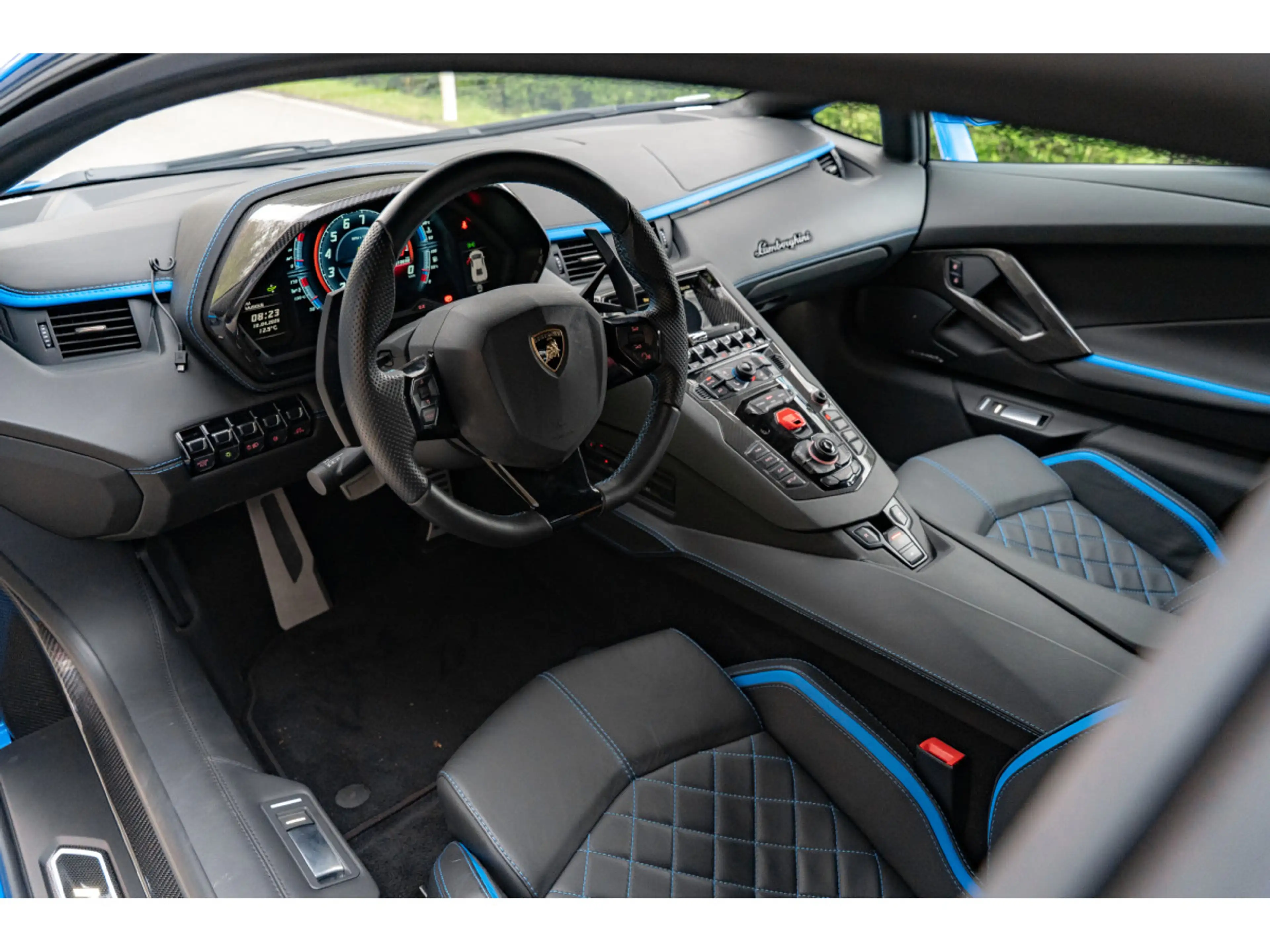Lamborghini Aventador S - Blu Nila - Carbon - Sensonum — photo 10