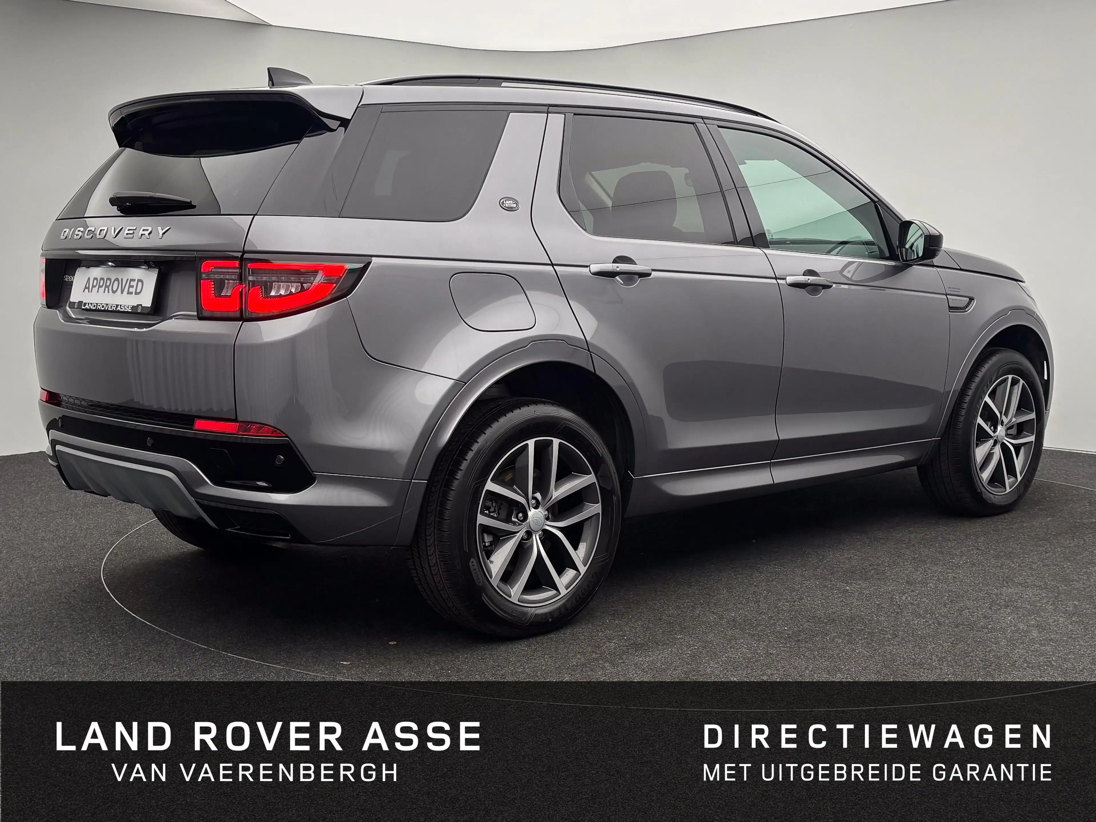 Land Rover Discovery Sport P270e S AWD — photo 2